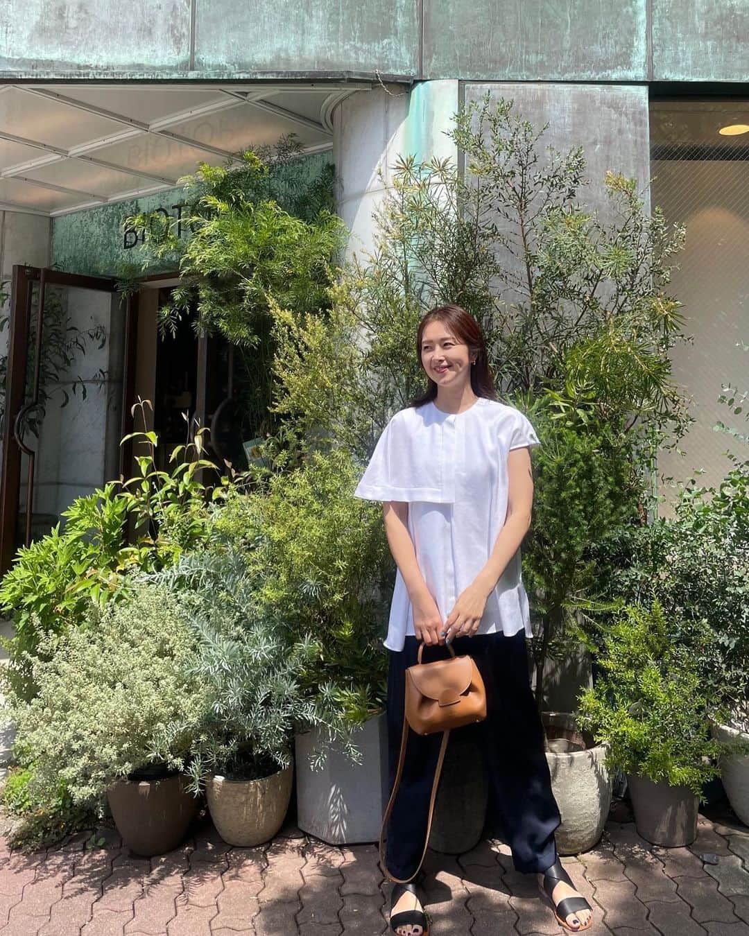笛木優子のインスタグラム：「また明日雨ですか…☔️ ガーン😢  体調崩してる人も多いですよね🥲  早く寝ます〜 おやすみなさい⭐  #polene #enfold」