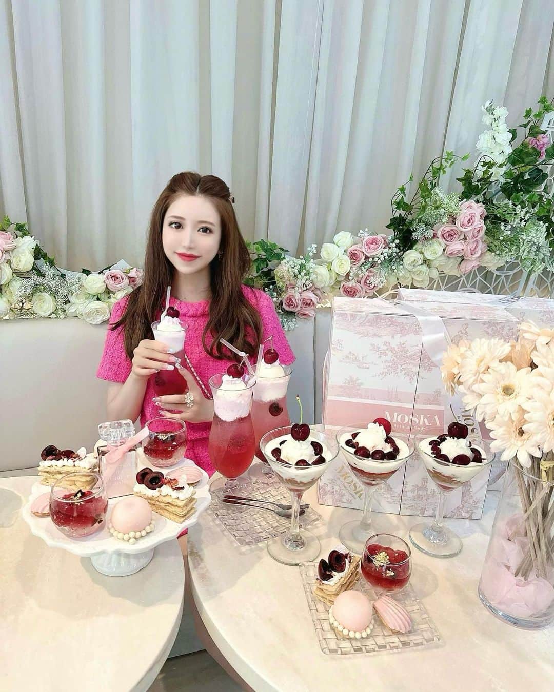 伴かなみのインスタグラム：「ㅤㅤㅤㅤㅤㅤㅤㅤ 🍒CHERRY and ROSE🍒 　　　afternoontea  ⁡ ⁡」