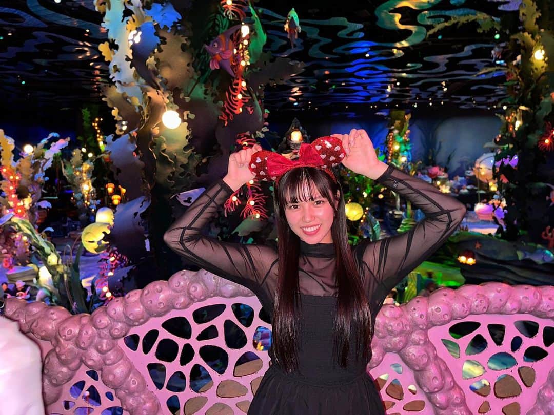 増田小春のインスタグラム：「🏰🐭🎀 GWのDisney♥️♥️  小さい頃からマーメイドさんのエリアが好きなの！！ 映画見た〜？？私はまだ観てない🥺  #disney #disneysea #tokyodisneysea #千葉 #マーメイド #アリエル #ディズニー #ディズニーシー #カチューシャ #fashion #makeup」