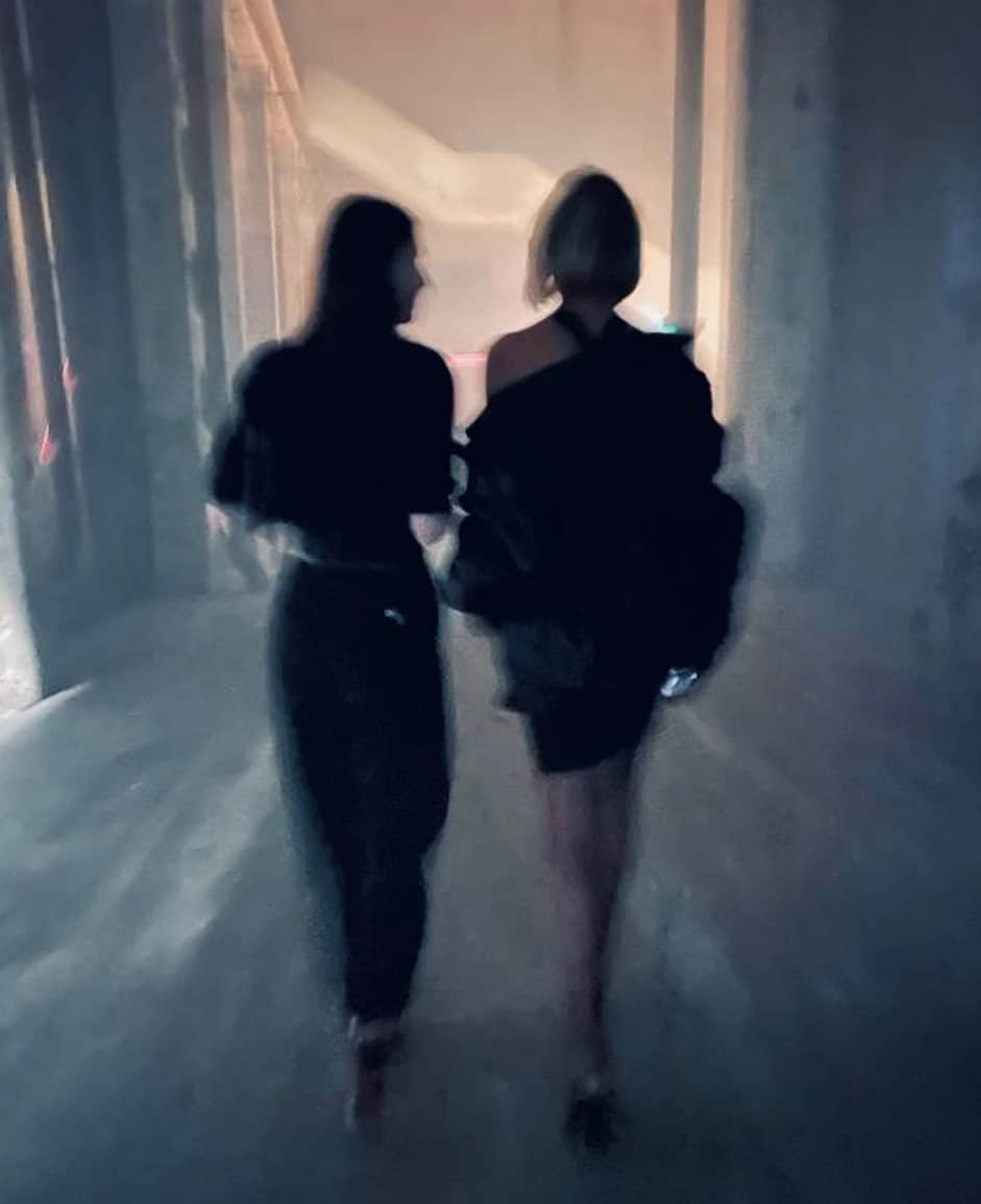 アニヤ・ルービックさんのインスタグラム写真 - (アニヤ・ルービックInstagram)「Berlin with Saint Laurent  by Anthony Vaccarello   Summer 24」6月13日 23時09分 - anja_rubik