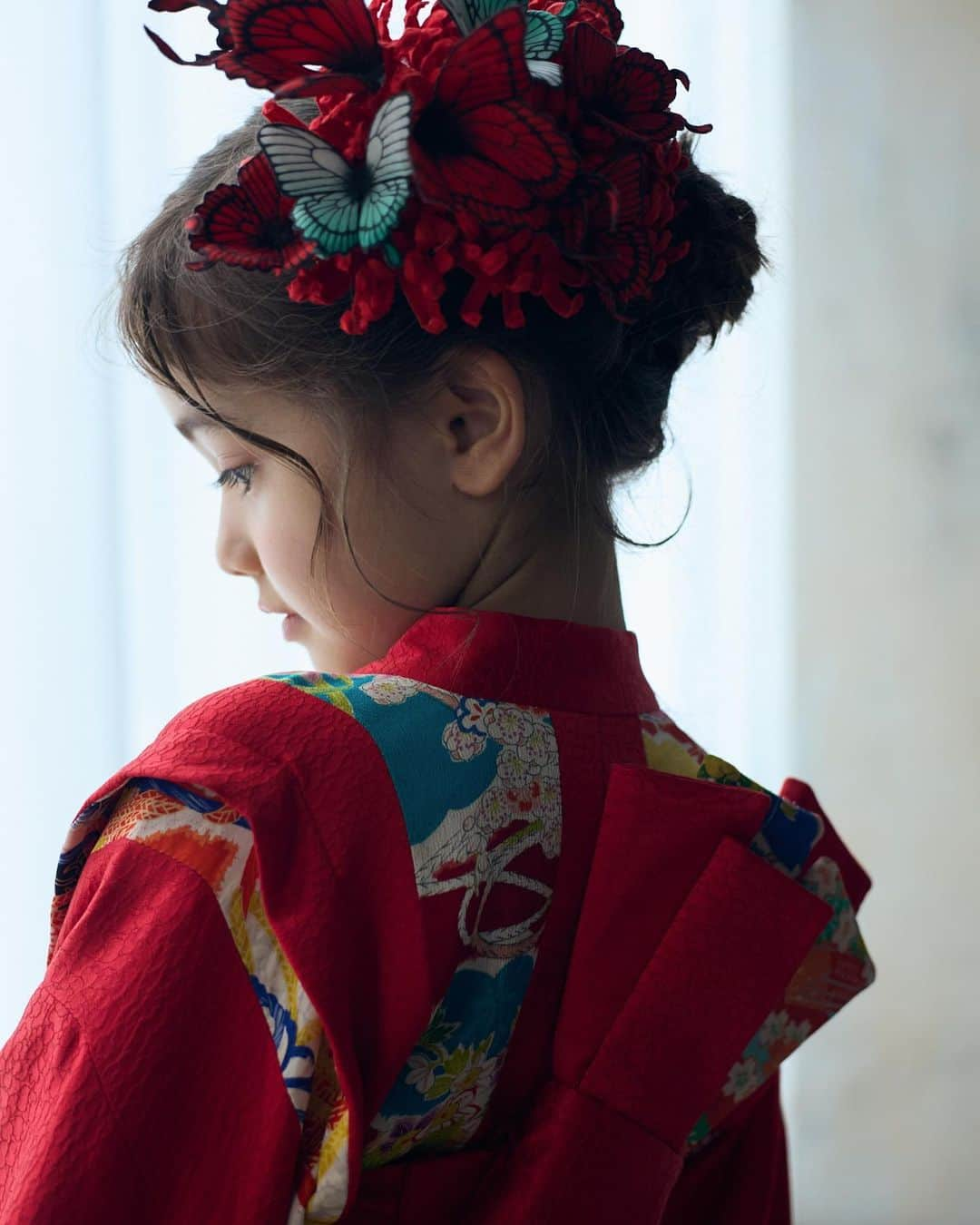 大橋菜央さんのインスタグラム写真 - (大橋菜央Instagram)「Shichigosan⛩ . . . 伸び伸びになってずっと撮れてなかった Annの七五三写真👘 . 日本を出る前にギリギリ滑り込みで 撮影してきました😚 . 緊張でドキドキのAnnと 元気いっぱいに動き回るMia . 優しいスタッフの皆さんとカメラマンさんに遊んでもらっているかのような 楽しい撮影でした♡ . thx @studio_marlmarl  . . . #七五三 #3歳 #5歳 #miababyliving  #annbabyliving」6月13日 23時27分 - naoliving