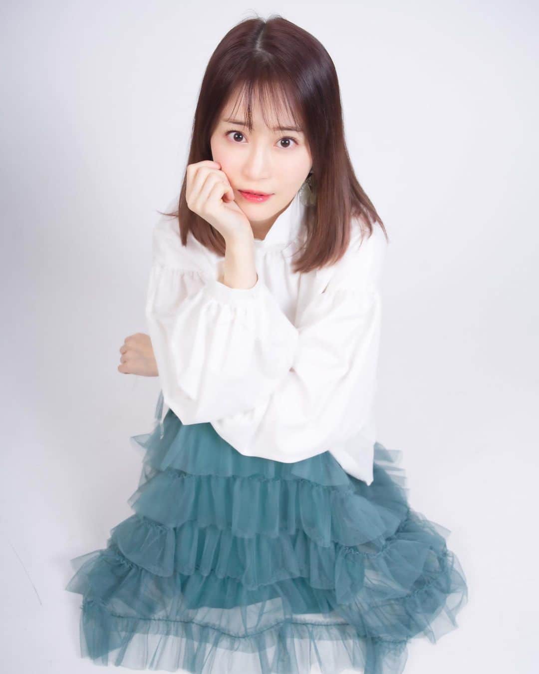 岡部磨知のインスタグラム：「🤍アザーカット💚」