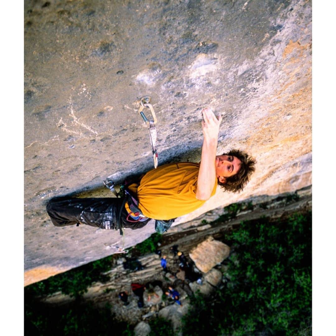 ティム・ケンプルさんのインスタグラム写真 - (ティム・ケンプルInstagram)「The perpetually stoked @dave_graham_ making his first attempts on the most famous sport climb in the world… Realization in #Ceuse… in 2001.  Dave would eventually make the 4th Ascent in the summer of 2007.  I’m not sure I’ve ever spent time with someone more stoked about pure rock climbing than Dave. For more than 2 decades he’s been at the upper limits of the sport. So it was fun to flip back through some old slides and stumble upon these images when Dave was first taking Europe by storm.」6月13日 23時47分 - timkemple