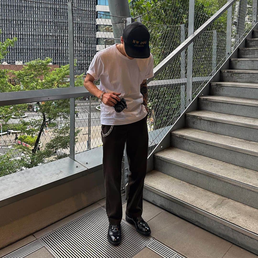 漆山葵さんのインスタグラム写真 - (漆山葵Instagram)「やっと履けたAldenの革靴👞 どんな格好にも合わせやすい👏」6月14日 9時13分 - a3r21n32