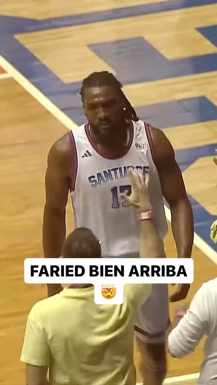 ケネス・フェリードのインスタグラム：「Tapón De Faried 🤯👋  Sigue @bsnreport Para Mas」