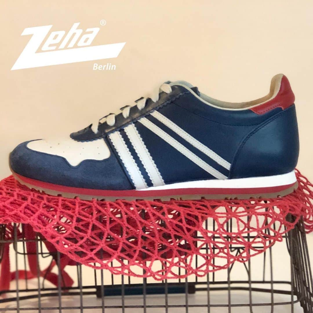 ツェハさんのインスタグラム写真 - (ツェハInstagram)「Marathon Kollektion #zeha #zehaberlin #berlin #berlincity #berlinshopping #shuhe #sneakers #calzature #footwear #chaussures #shoes #vintage #vintagestyle #sport #vintagesport #ddr #marathon #zehamarathon #retrosneakers #maratona #frühling #spring #primavera #marathon」6月14日 1時48分 - zehaberlin