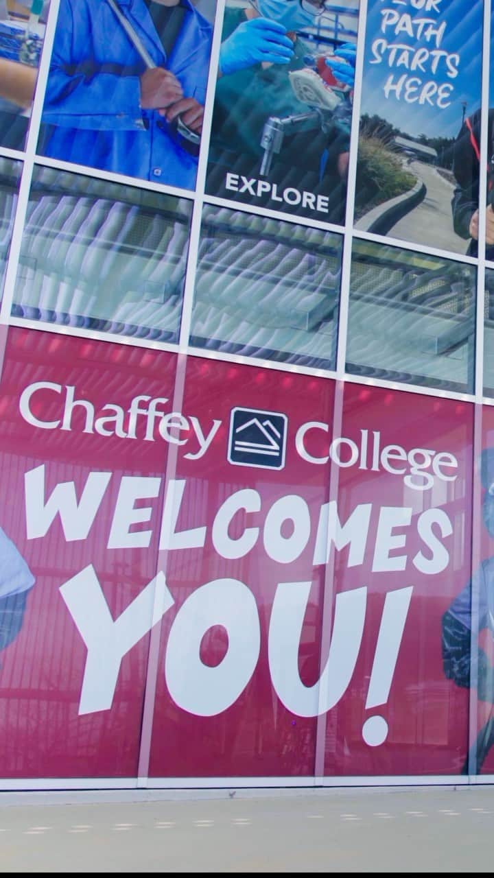ビル・ゲイツのインスタグラム：「@chaffeycollege is giving students the support they need to thrive in school and access rewarding careers.」
