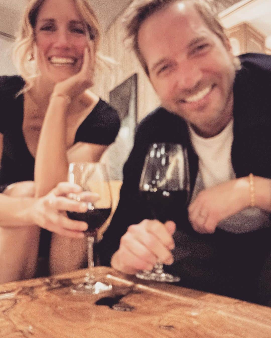 ライアン・ハンセンさんのインスタグラム写真 - (ライアン・ハンセンInstagram)「Yesterday Amy and I celebrated 19YEARS of marriage!!  You are my favorite person on the planet. I love you so much!! And I really really like you. 🥂  Slide 2 was our honeymoon. 19 and 22. Babies.」6月14日 3時04分 - hiryanhansen