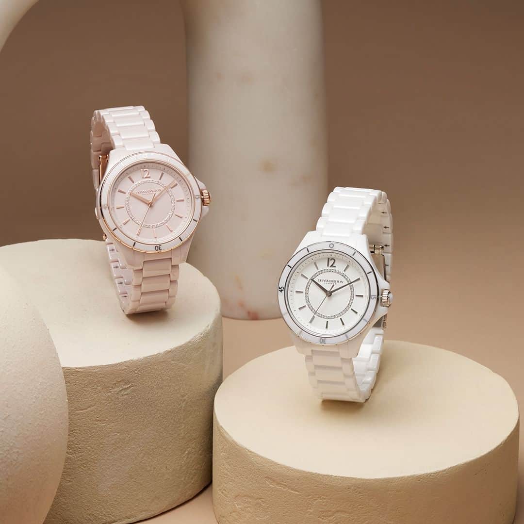 Olivia Burtonのインスタグラム：「Elevate your on-the-go look with the NEW Ceramic Watch.🤍   Embracing an elevated twist on a sporty silhouette, it features sleek crystal detailing and a bracelet strap crafted from durable ceramic, ensuring a scratch-resistant finish that will withstand the test of time. 💫」