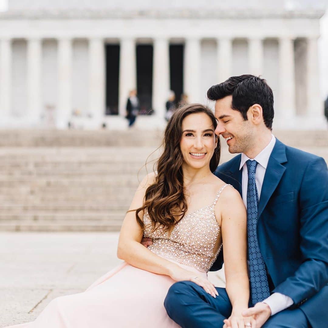 ブレンダン・ロビンソンさんのインスタグラム写真 - (ブレンダン・ロビンソンInstagram)「I can’t wait to marry you @hpugz!  Check out our official engagement photos at the #LincolnMemorial.  👗 by @dessygroup  🤵🏻‍♂️ by @paulsmithdesign  💇🏻‍♀️ & 💄 by @hairandmakeupbyclaudine  📸 by @carlelixirstudio   #EngagementPhotos #dessybridesmaids #dessygroup #notjustabridesmaid #wedding #dc」6月14日 3時30分 - brendanrobinson