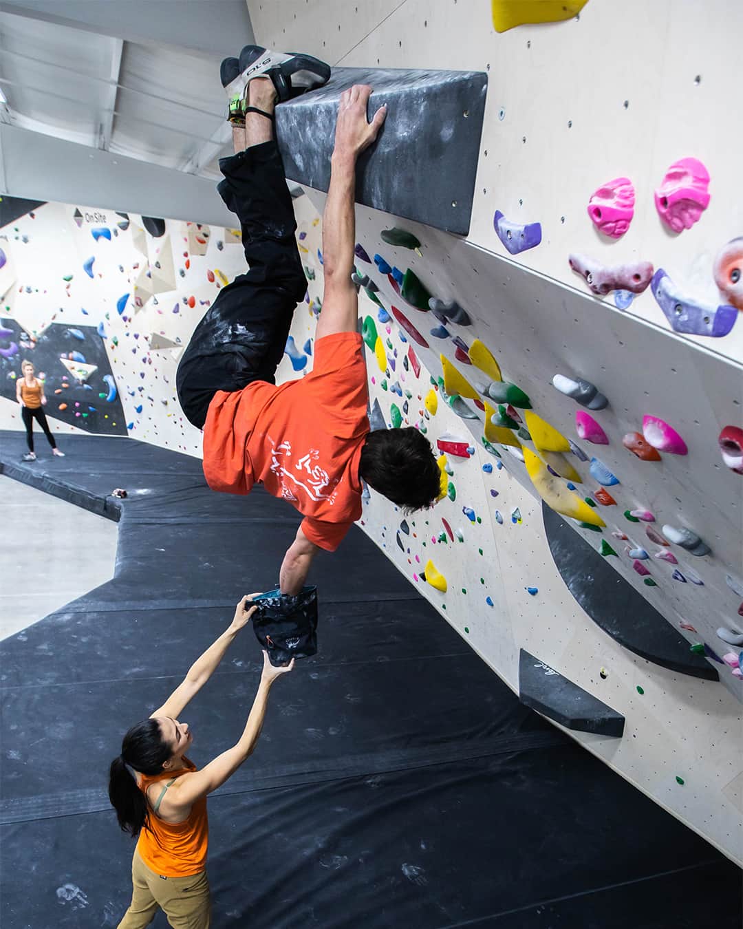 オスプレーさんのインスタグラム写真 - (オスプレーInstagram)「From the gym to the crag, grab hold of the Zealot to enhance your experience on the wall and take your gear carry to new heights.   #OspreyPacks」6月14日 4時00分 - ospreypacks