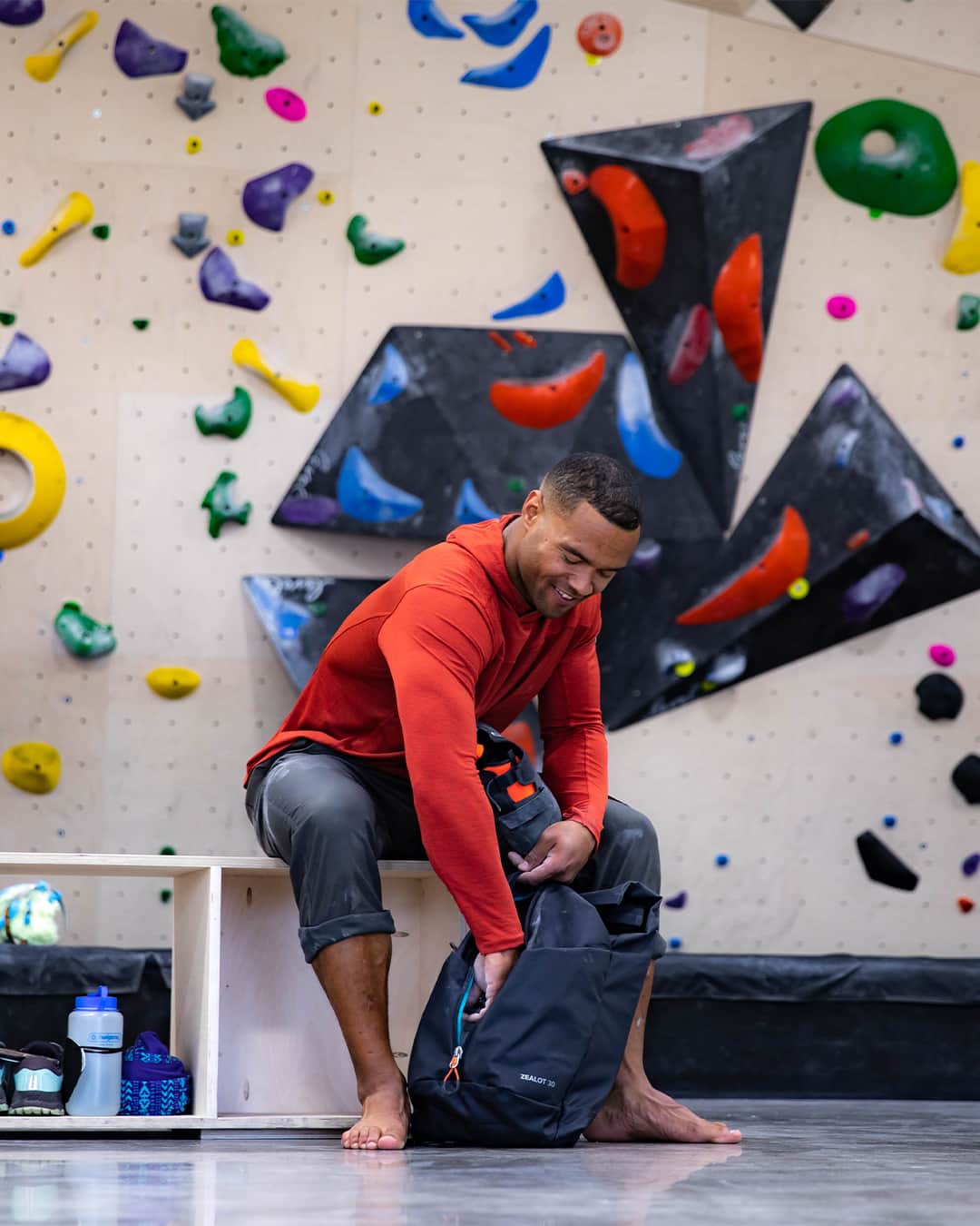 オスプレーさんのインスタグラム写真 - (オスプレーInstagram)「From the gym to the crag, grab hold of the Zealot to enhance your experience on the wall and take your gear carry to new heights.   #OspreyPacks」6月14日 4時00分 - ospreypacks