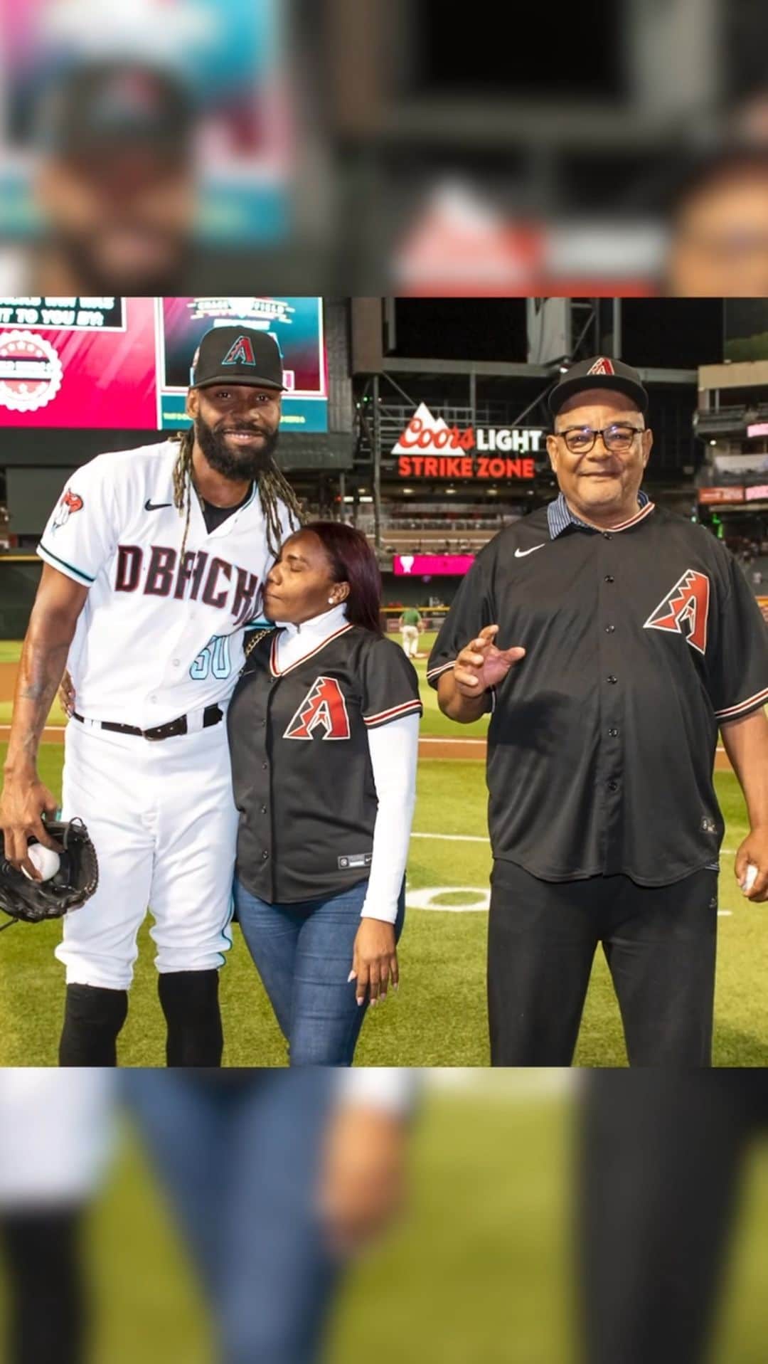 アリゾナ・ダイヤモンドバックスのインスタグラム：「Miguel Castro’s parents had never seen their son pitch in the big leagues. Last night, that finally changed. 🥹」