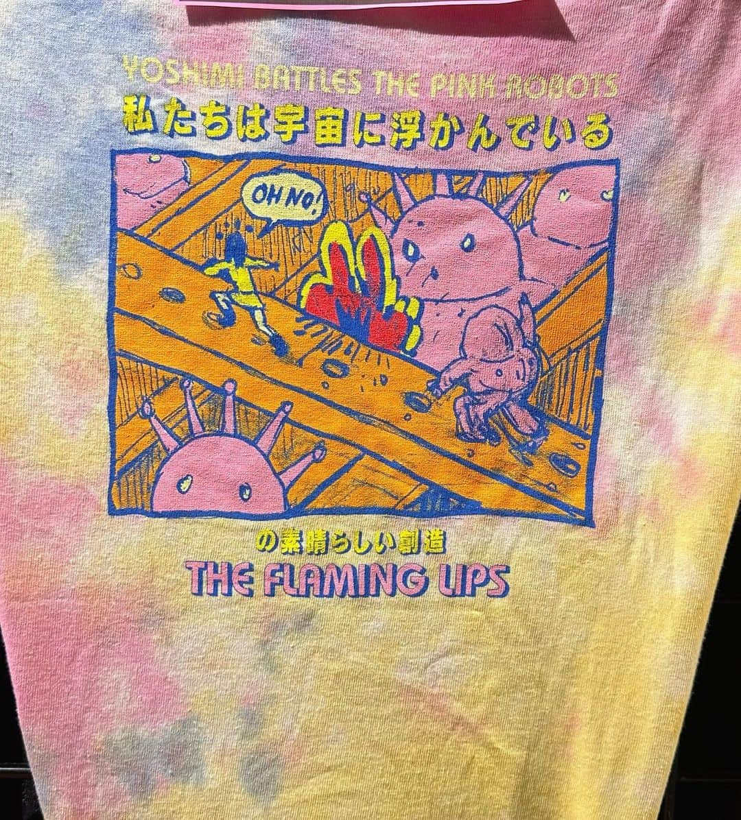 ウェイン・コインさんのインスタグラム写真 - (ウェイン・コインInstagram)「Lots of cool new Merch available at the all the Yoshimi Battles The Pink Robots shows!!!」6月14日 6時59分 - waynecoyne5