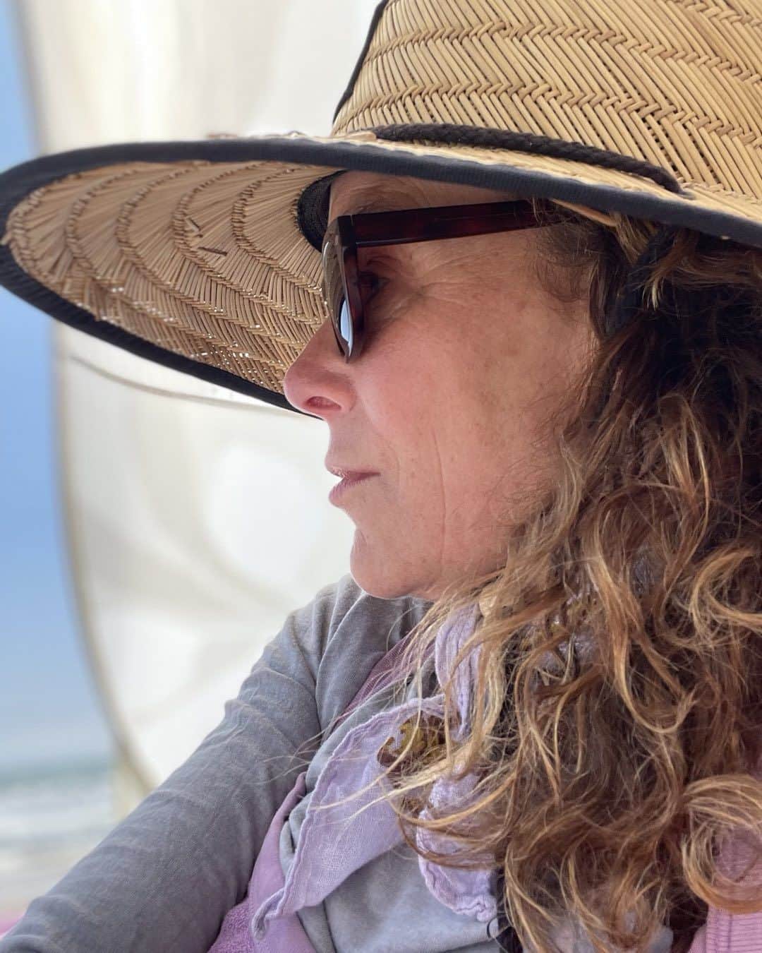 ジェニファー・グレイのインスタグラム：「first beach day #summer2023」