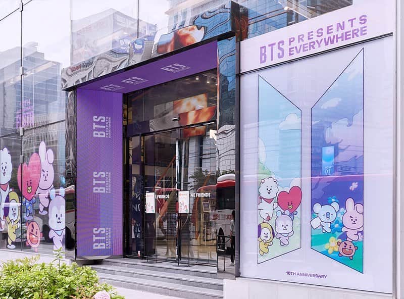 BT21 Stars of tomorrow, UNIVERSTAR!さんのインスタグラム写真 - (BT21 Stars of tomorrow, UNIVERSTAR!Instagram)「LINE FRIENDS Offline Stores turn PURPLE, too💜  🔮6.12 (MON) - 6.25 (SUN)🔮 Come and have a look, UNISTARS And enjoy your time with BT21  #2023BTSFESTA #BTS10thAnniversary #2023BTSFESTAwithBT21 #BT21 #LINEFRIENDS #라인프렌즈 #라인프렌즈스토어」6月14日 20時00分 - bt21_official