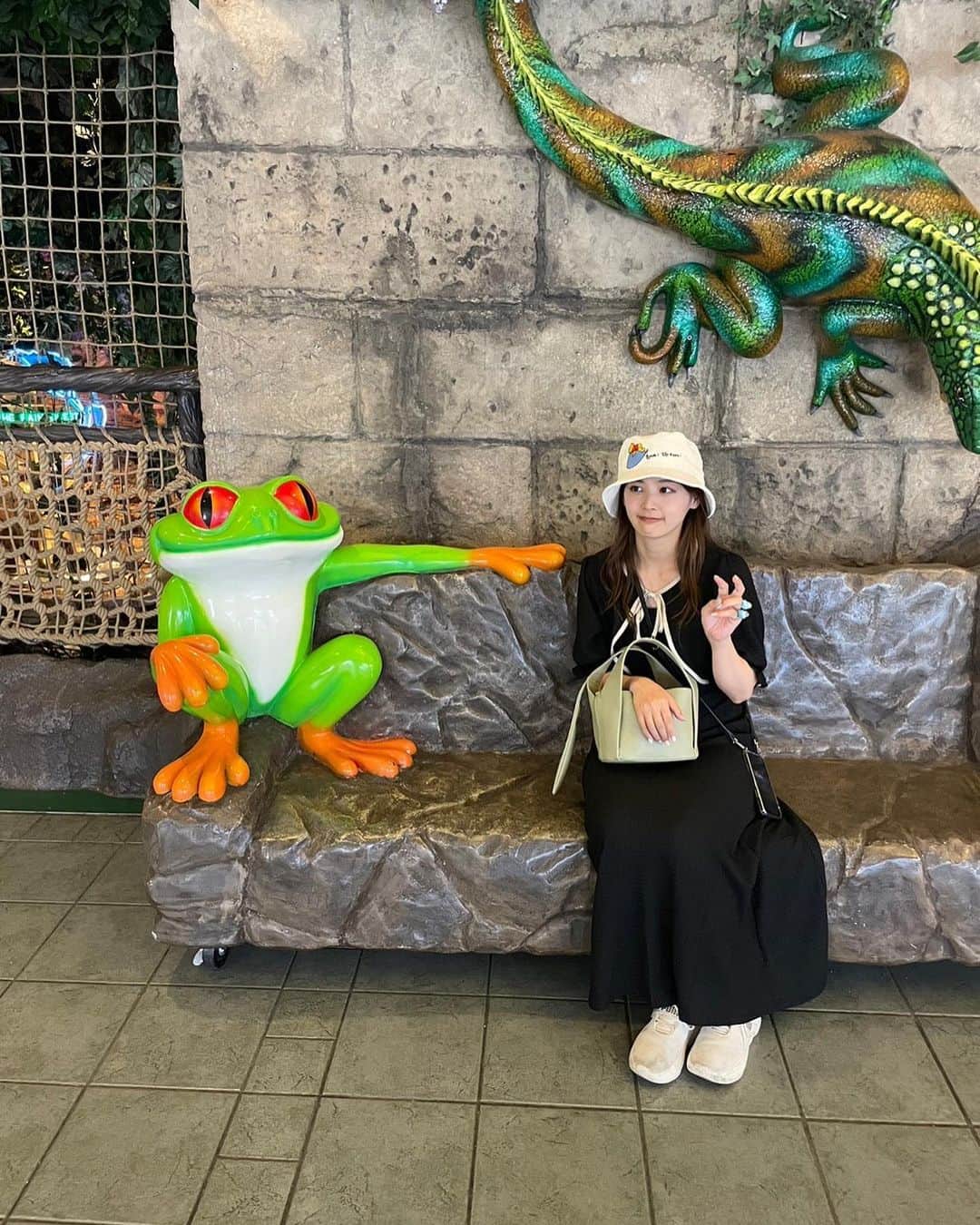 のインスタグラム：「実は共演NG、、、です。🐸」