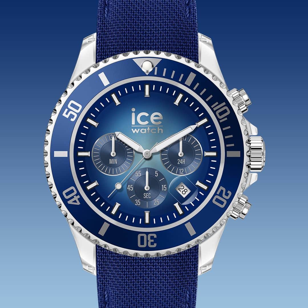 のインスタグラム：「Combining style, transparency and modernity, this watch reflects the brand’s values and is aimed at a broad public in search of novelty! 🌊😎  #icewatch #icechrono #blue #ocean #lifestyle #design」