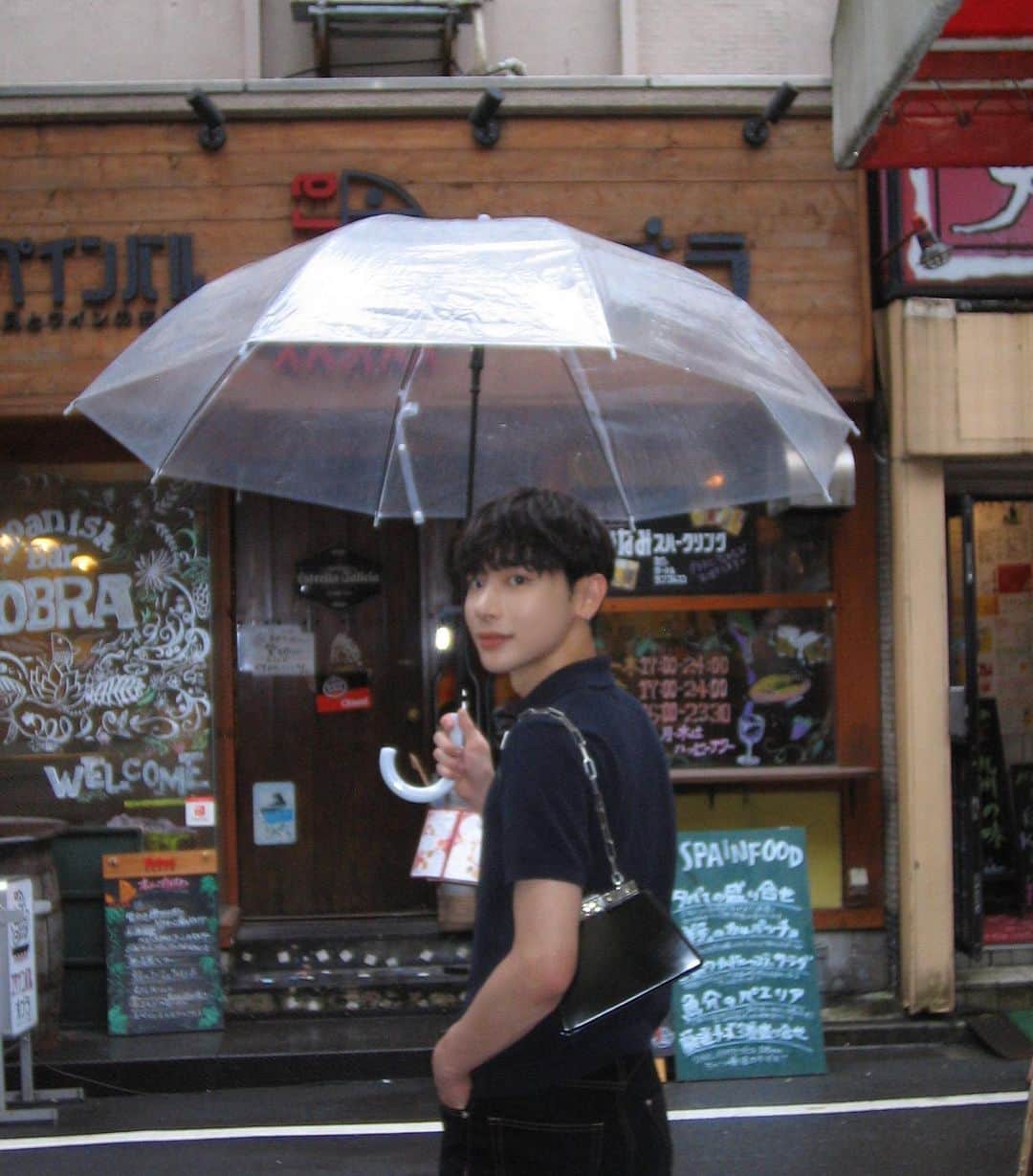 よしあきさんのインスタグラム写真 - (よしあきInstagram)「梅雨っていつまでーー？☔️  @fendi #fendi」6月14日 19時00分 - yooshiakiii