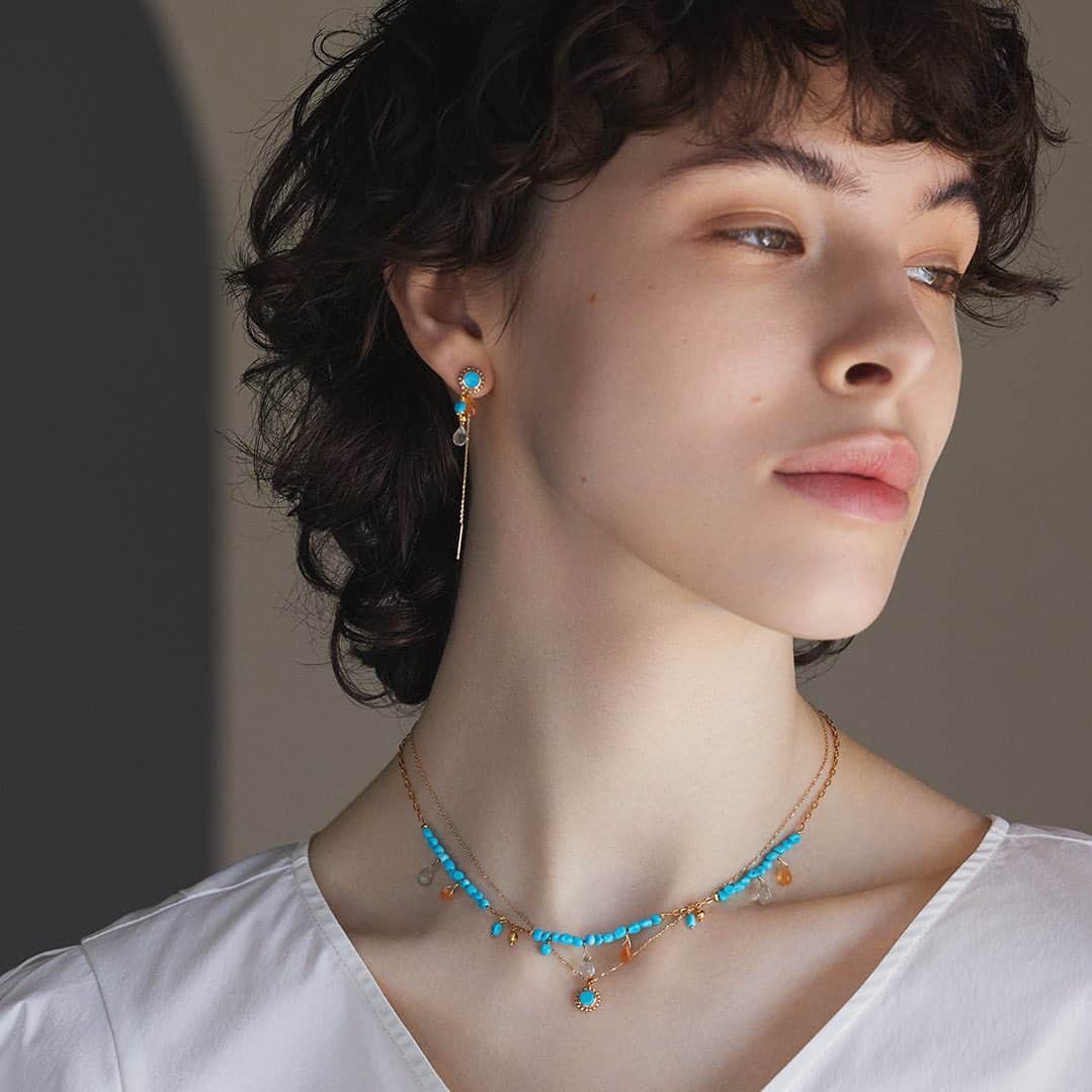 nojess_officialさんのインスタグラム写真 - (nojess_officialInstagram)「【2023 Summer Collection】 夏にぴったりなビタミンカラーを軽やかに楽しめるシリーズ。 グリーンクォーツ、カーネリアン、ターコイズを組み合わせて心躍る色合いに。  #nojess #accessories #jewelry #ring  #pierce #necklace #ノジェス #アクセサリー #ジュエリー #リング #ピアス #ネックレス #マイノジェス #ギフト #プレゼント #ご褒美ジュエリー #華奢ジュエリー #ジュエリーコーディネート #ターコイズ #カーネリアン #グリーンクォーツ」6月14日 19時22分 - nojess_official