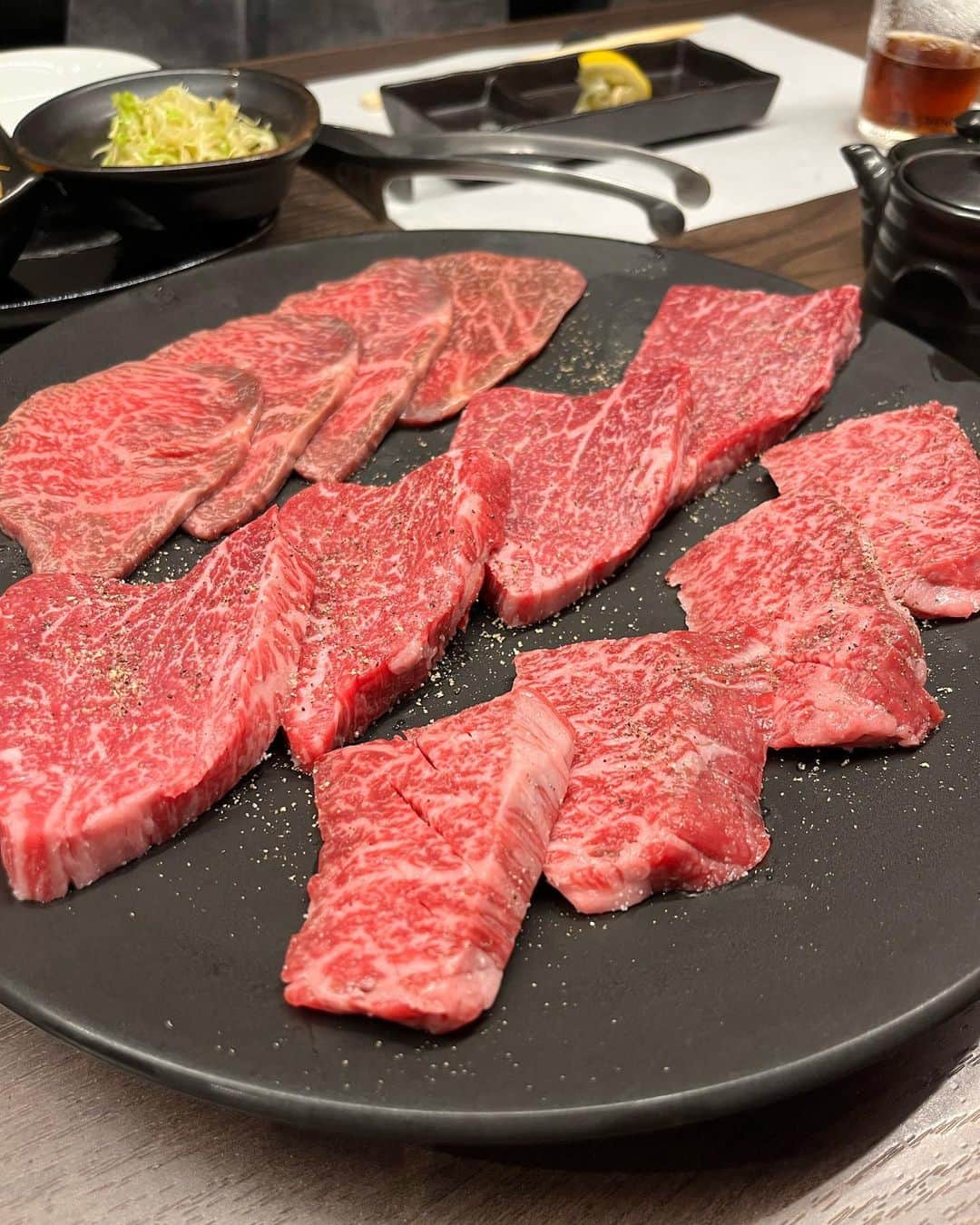 とくさきさんのインスタグラム写真 - (とくさきInstagram)「約1年ぶりの  @d_29official_hiroo 🥓💕 . めちゃくちゃ可愛く飾りつけされてた上に、お肉のプレートもbaby仕様になってた👶🥺❤️ . お肉が美味しいだけじゃなくて、飾り付けも可愛くて、幸せな時間でした✨ 企画してくれた @golf_yoshimi が来れなかったのが残念😭 . いやぁ〜美味しかったなぁ〜❤️ みんなプレゼントもありがとう🎁 .  #ゴルフ#ゴルフ女子#golf#golfgirl#golfswing#ゴルフスイング#sports#スポーツ#スポーツ女子#골프#골프여자#尔夫球#高尔夫#マタニティ#プレママ#焼肉#広尾#妊婦#臨月」6月14日 19時41分 - tokusaki_golf