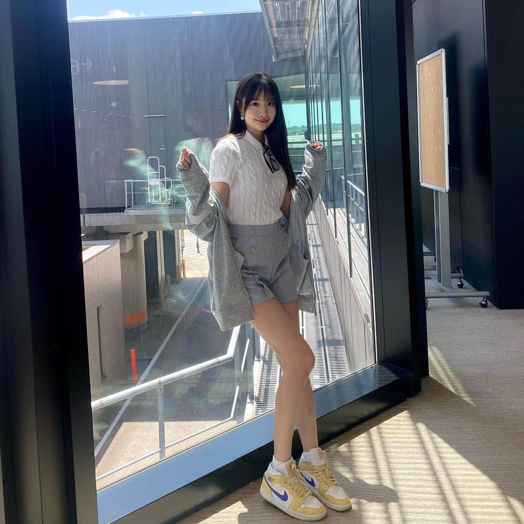 藤川らるむのインスタグラム：「空港コーデ✈️」