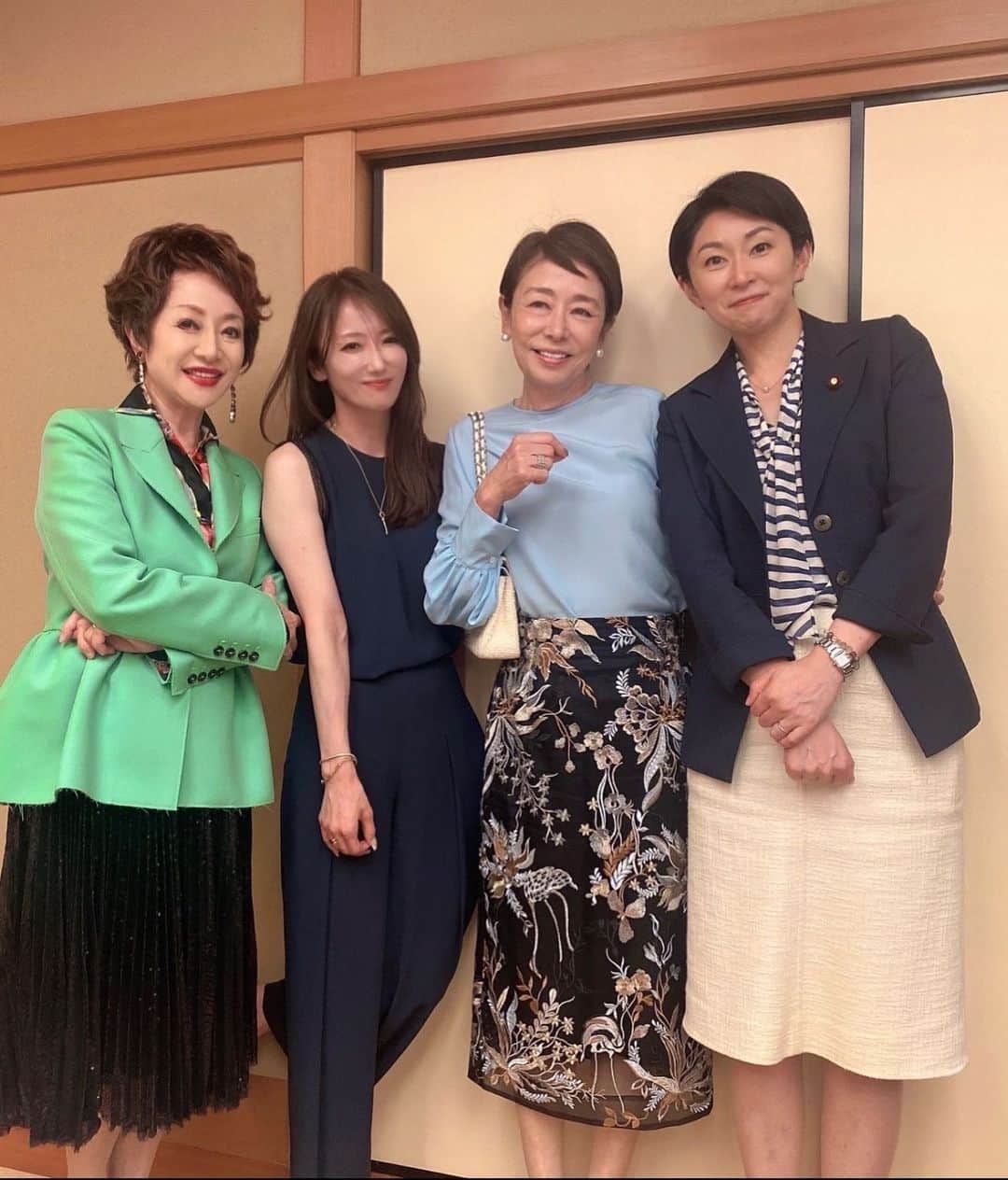 南美希子さんのインスタグラム写真 - (南美希子Instagram)「4年ぶりに開催された宴席。 ダブル優子さんとめぐちゃんと。」6月14日 11時02分 - mikiko_minami