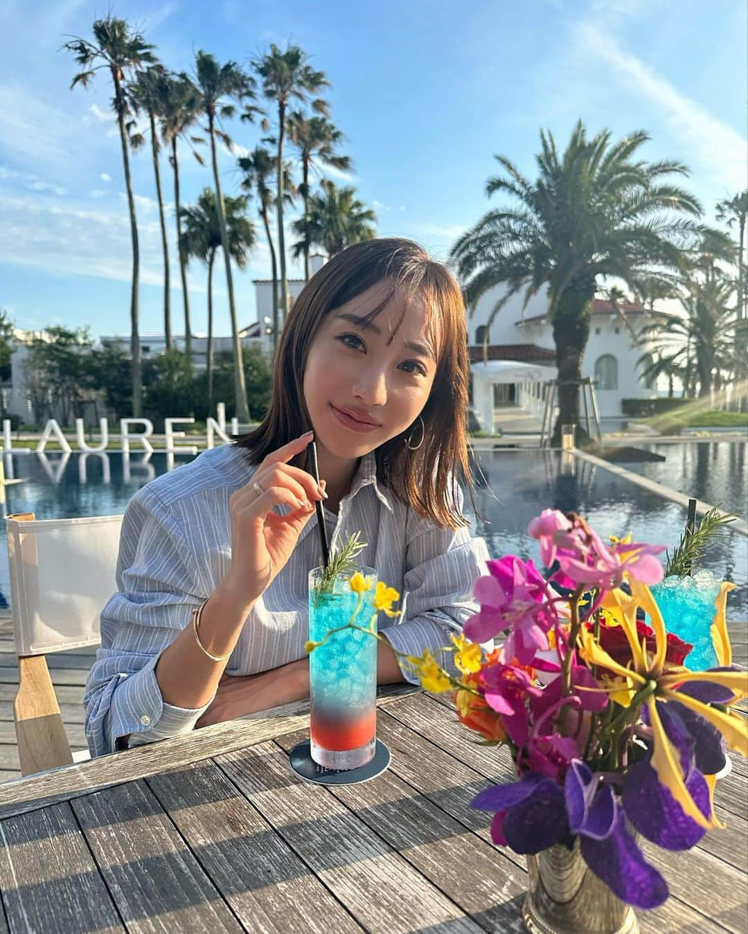 秋倉諒子さんのインスタグラム写真 - (秋倉諒子Instagram)「ラルフ　ローレンの「カリフォルニア　ドリーミング　コレクション」の世界を体現したイベントへお邪魔してきました🌴🍍  お洒落で美味しいコラボレーションドリンクを飲みながら アメリカ西海岸にいるような非日常空間が満喫出来ました♡♡ ほんとに海外のリゾートに来たみたいで最高だったなぁ🥰  6月14日(水)〜30日(金)の期間限定でマリブファーム逗子マリーナにラルフ　ローレンワールドが出現してるので是非行ってみてね🌿  #RLCaliforniaDreaming #RalphLauren @ralphlauren」6月14日 11時23分 - ryokoak45