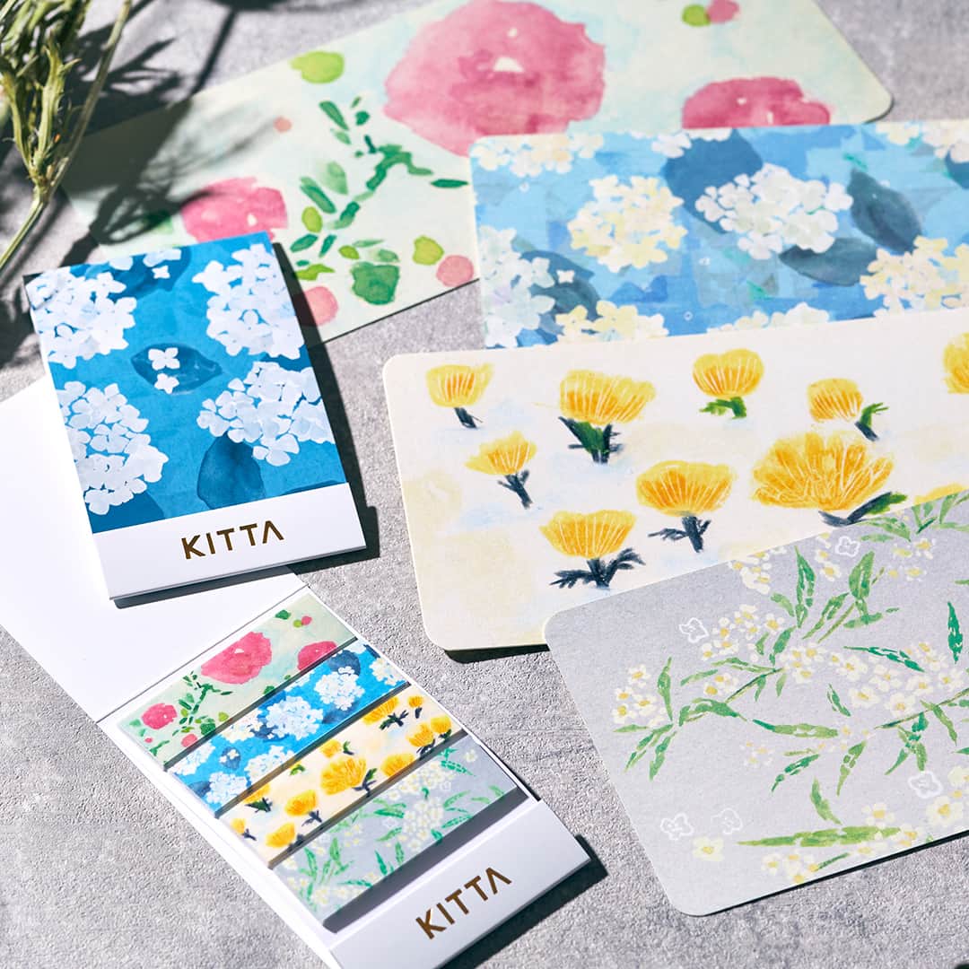 HITOTOKIさんのインスタグラム写真 - (HITOTOKIInstagram)「＼本日発売／  12種類の新作 #KITTA は、いよいよ本日発売です！  新柄に加え、ピリッと切れる「ミシン目入りタイプ」や クリアシリーズの「箔タイプ」などが登場しました。  ●新柄 上品に輝くシルバー箔タイプを含め、6種類が仲間入り。 写真8枚目のように、4柄のテープをつなげて貼れば 1枚のラベル風デコも楽しめますよ。  ●ミシン目入りタイプ 切り離して小さなシールのようにも お使いいただける楽しい仕様。 テープがなめらかに切れるよう、 ミシン目の大きさや間隔を何度も調整しました。  ●クリア箔タイプ テープのツヤっとした質感に ゴールド箔を組み合わせた華やかな仕様。 箔部分のさりげない凹凸感もポイントです。  次回は動画でもご紹介しますので、 ぜひそちらもご覧ください♪  #hitotoki #ヒトトキ #ヒトトキ文具  #ヒトトキ公式オンラインストア  #キッタ #マステ #マステ沼 #マステデコ  #新商品 #新作 #新柄 #本日発売  #手帳術 #手帳生活 #手帳 #シール #シール集め  #シール沼 #透明シール  #ラッピングアイデア #日記デコ  #newitem #washitapes #maskingtape  #手帳貼紙 #遮蔽膠帶  #마스킹테이프 #스꾸스타그램」6月14日 12時00分 - hitotoki_official