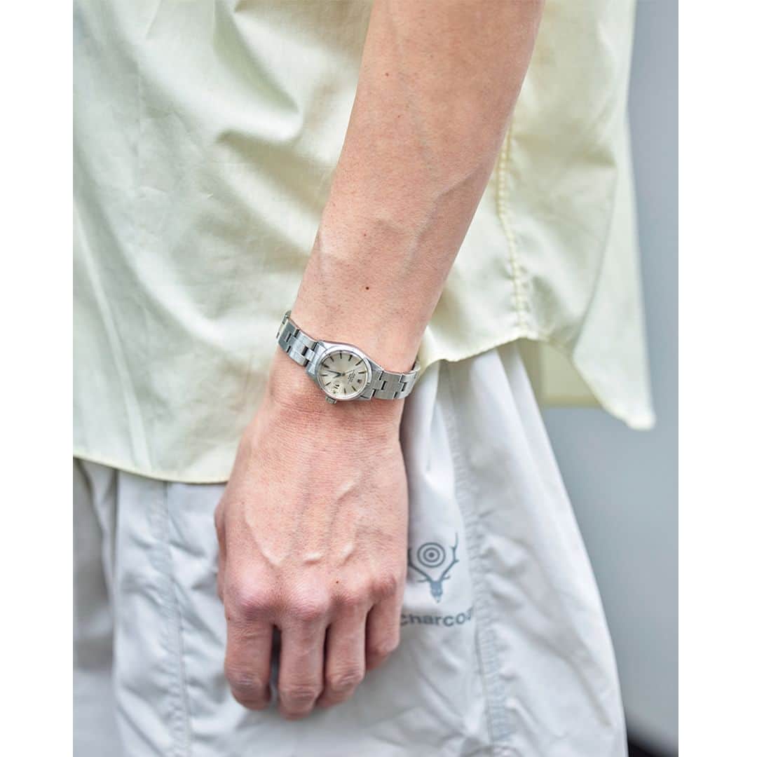 UOMOさんのインスタグラム写真 - (UOMOInstagram)「【ロレックス編】 おしゃれな大人の愛用腕時計SNAP  街で実際に人気の時計は？　どうしてそれを選んだか、どうスタイリングで生かすのかを徹底リサーチ。ファッション上級者たちのこだわりに注目だ。  #おしゃれな大人の愛用腕時計 #ロレックス #Rolex #腕時計　#SNAP #uomo #uomo_magazine #webuomo」6月14日 12時00分 - uomo_magazine