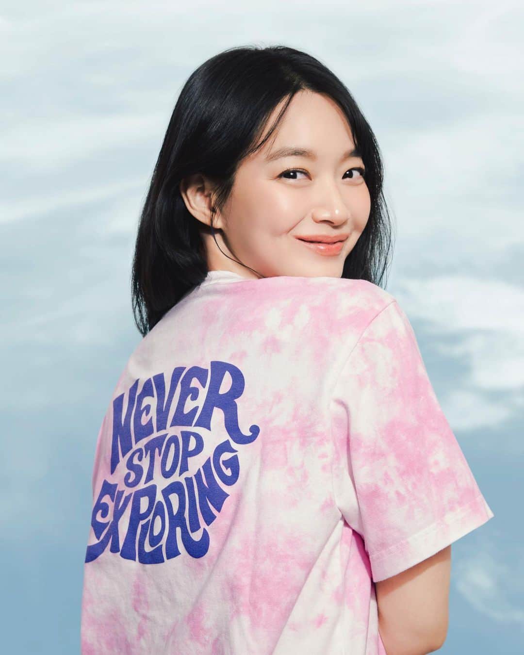シン・ミナのインスタグラム：「@thenorthface_kr 🎀💙」