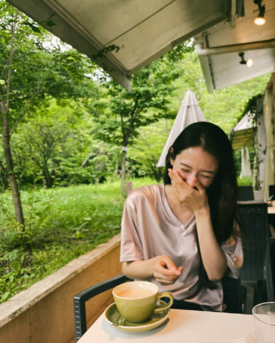 チャナナ沙梨奈さんのインスタグラム写真 - (チャナナ沙梨奈Instagram)「.  テラス席が気持ちいい季節🌿  #チャナナ沙梨奈 #ハーフモデル #タイと日本のハーフ #テラスカフェ #京都」6月14日 14時52分 - chananasarina