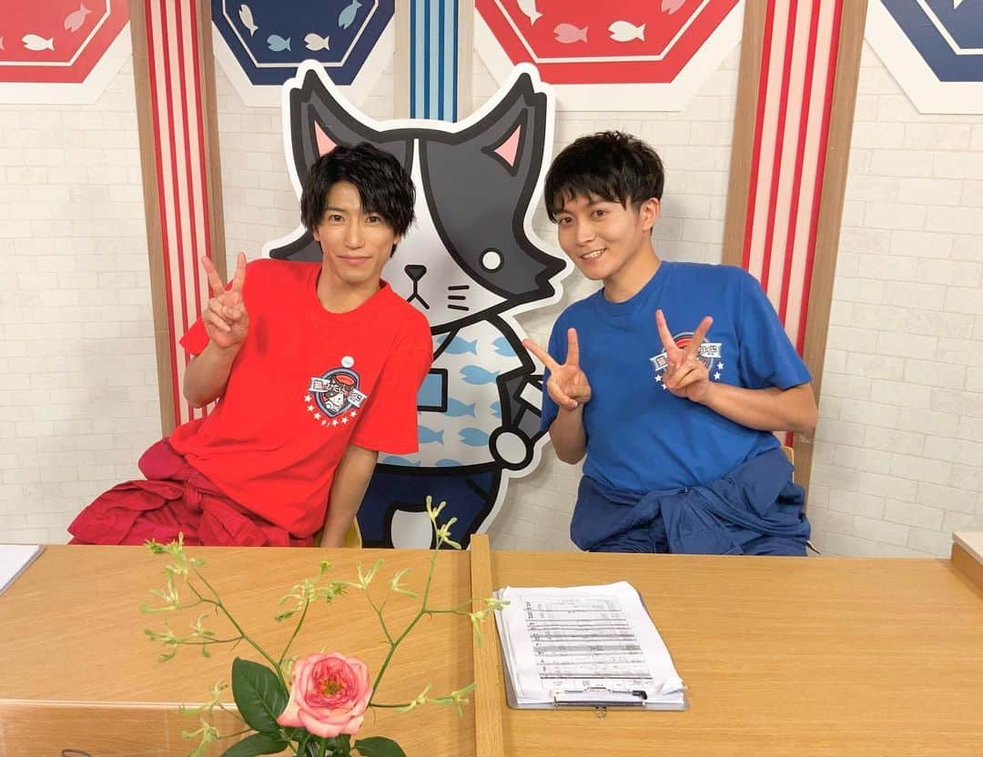 牧田習のインスタグラム：「テレビ神奈川「猫のひたいほどワイド」本日もありがとうございました！！  たくさんのホタルに出会えてよかったですー！  22時からの再放送もぜひチェックしてみてください✨  #猫ひた」