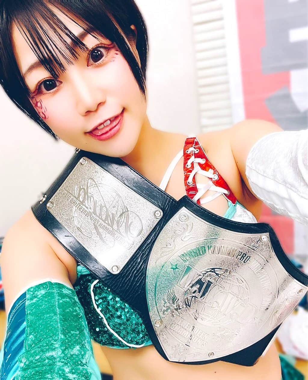 本間多恵さんのインスタグラム写真 - (本間多恵Instagram)「*･゜ﾟ･*:.｡..｡.:*･*:.｡. .｡.:*･゜ﾟ･* love♡  #wrestler #luchadora #japan #champion」6月14日 16時13分 - taehonma