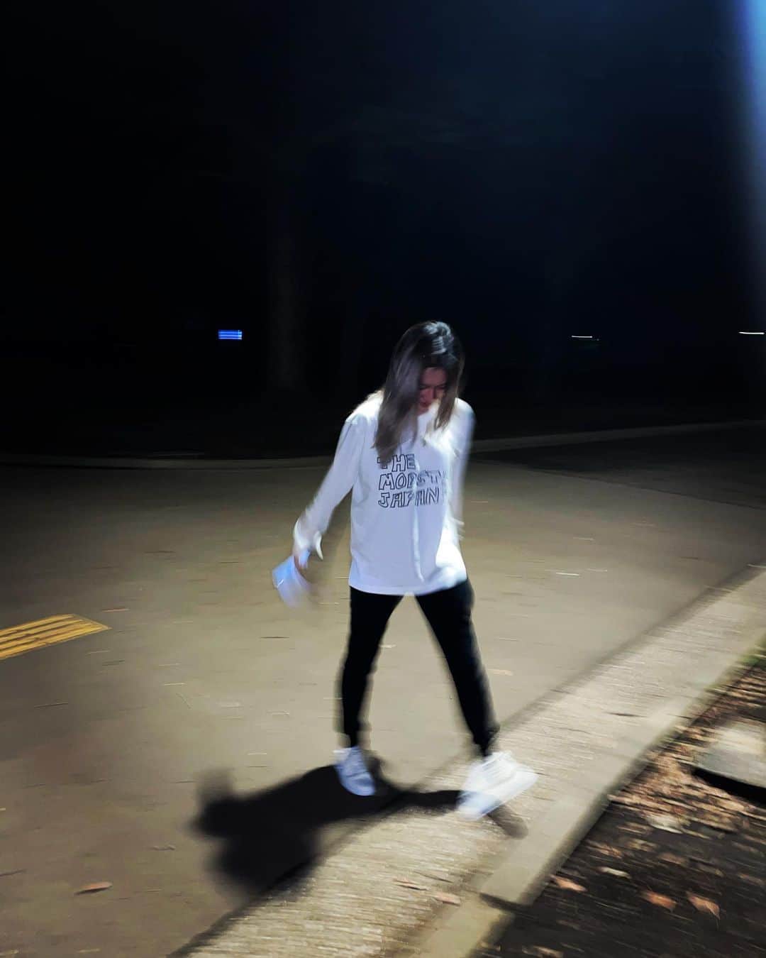 のインスタグラム：「hi,tokyo🖐️midnight」