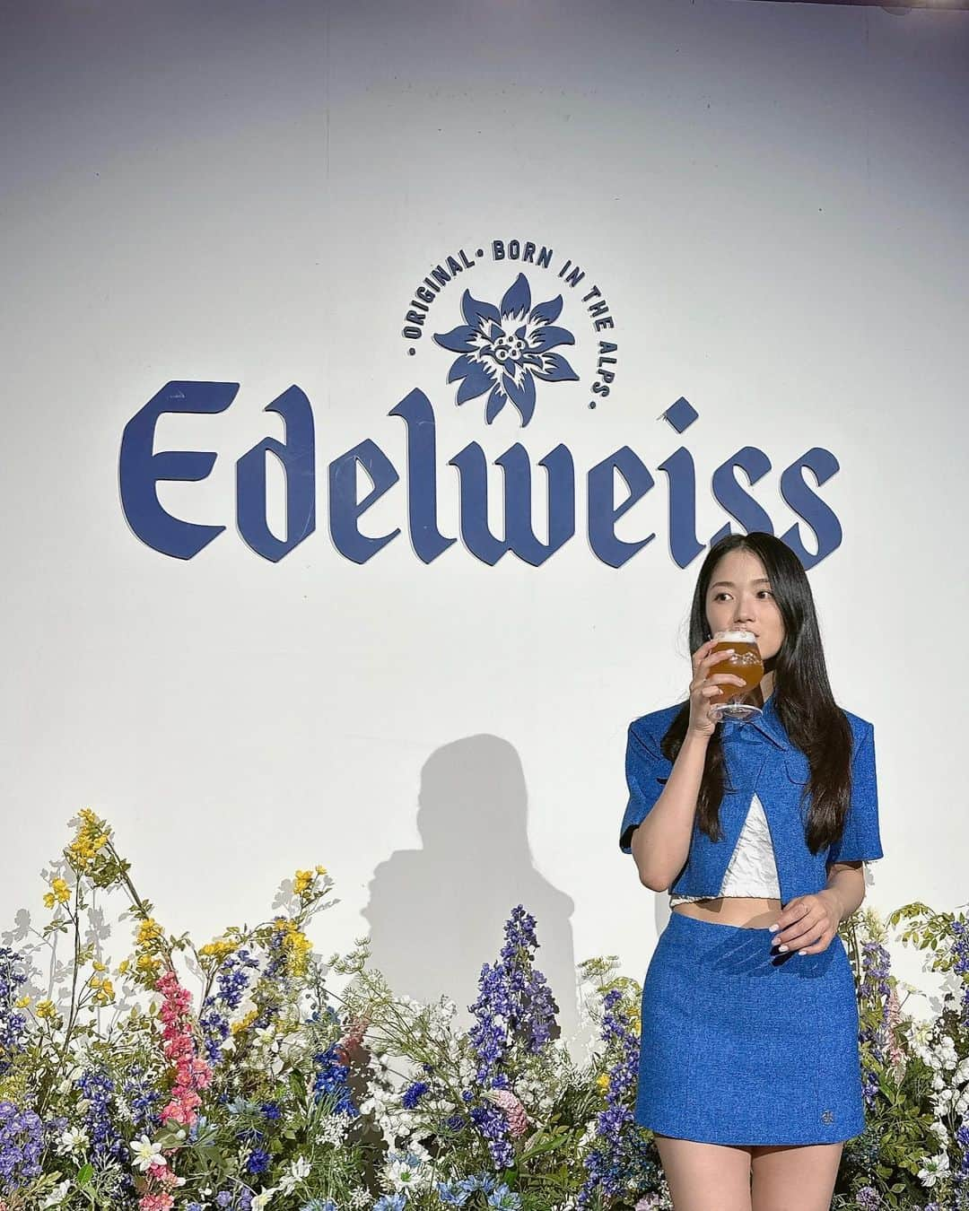 キム・ヘユンさんのインスタグラム写真 - (キム・ヘユンInstagram)「#AD @edelweiss_kr  에델바이스 FEEL THE ALPS 팝업스토어 💙 그 어디에서도 경험하지 못했던 특별하고 감각적인 여정을 함께하세요!   기간 : 2023년 6월 2일(금) – 7월 9일(일)  장소 : 서울 강남구 압구정로50길 13   ※경고: 지나친 음주는 뇌졸중, 기억력 손상이나 치매를 유발합니다. 임신 중 음주는 기형아 출생 위험을 높입니다.   #에델바이스 #FEELTHEALPS #에델바이스팝업 #나만을위한한잔 #FEELTHEALPSINAPGUJUNG #edelweiss」6月14日 16時56分 - hye_yoon1110