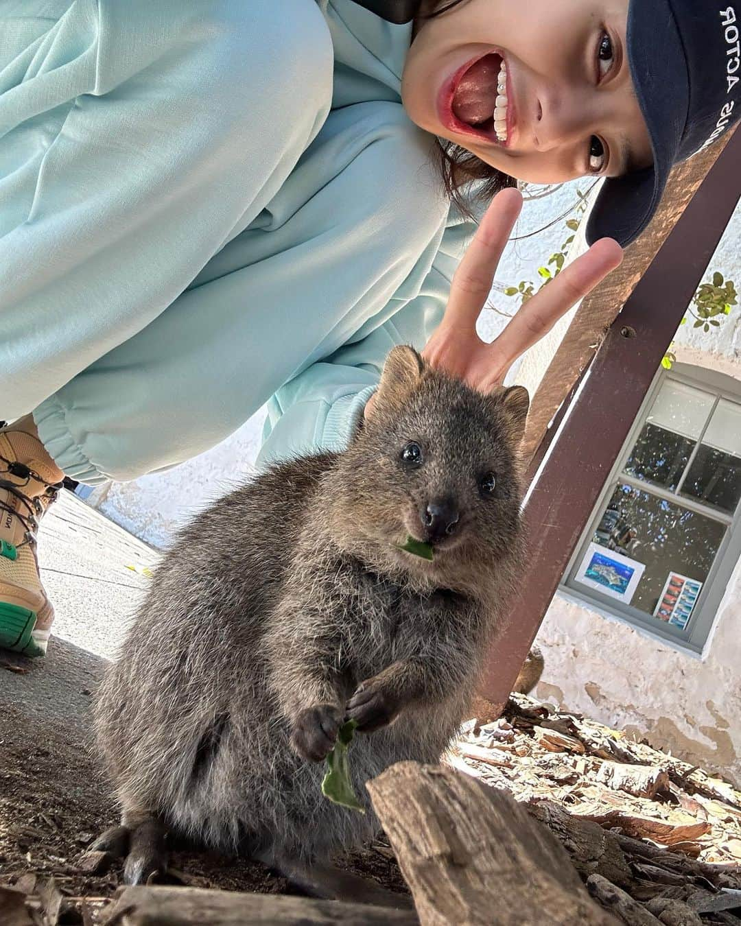 リサのインスタグラム：「such a long trip to go see you in person bro」