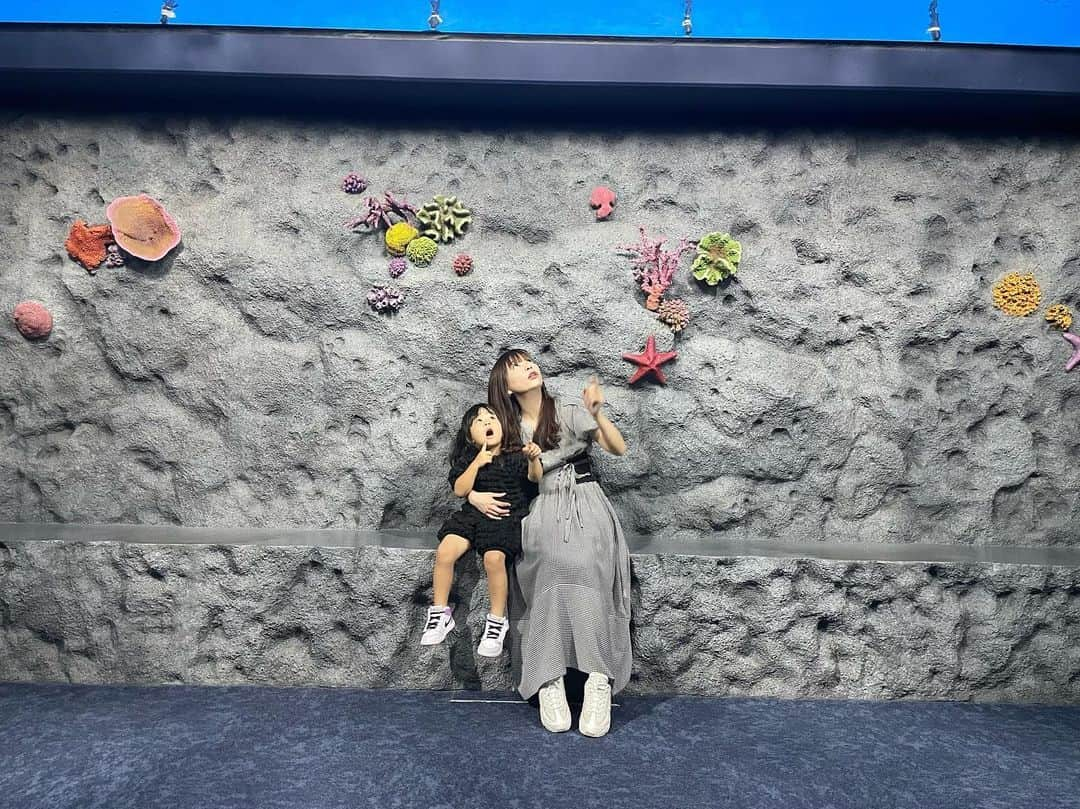 青山愛菜さんのインスタグラム写真 - (青山愛菜Instagram)「#DMMかりゆし水族館  弟のとこの姫と👸」6月14日 17時29分 - ainamnsl