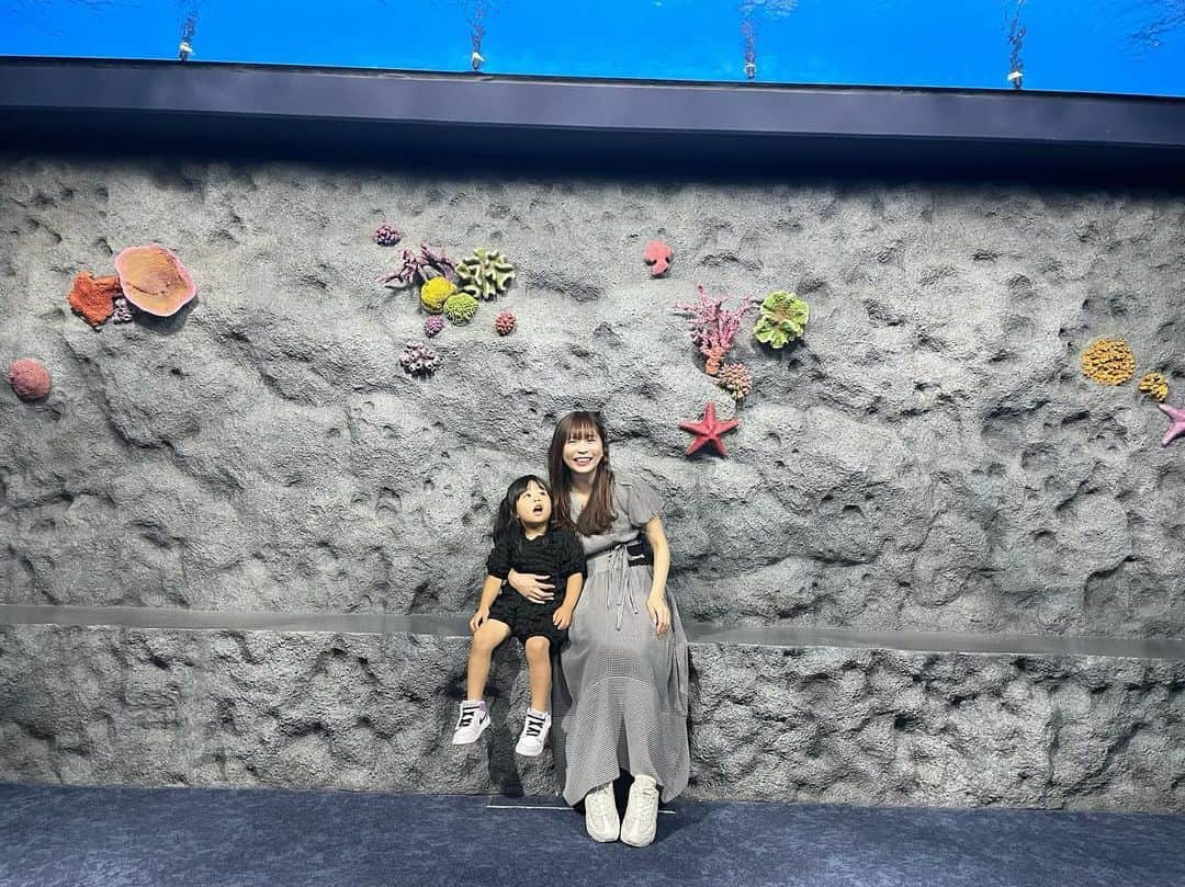 青山愛菜さんのインスタグラム写真 - (青山愛菜Instagram)「#DMMかりゆし水族館  弟のとこの姫と👸」6月14日 17時29分 - ainamnsl