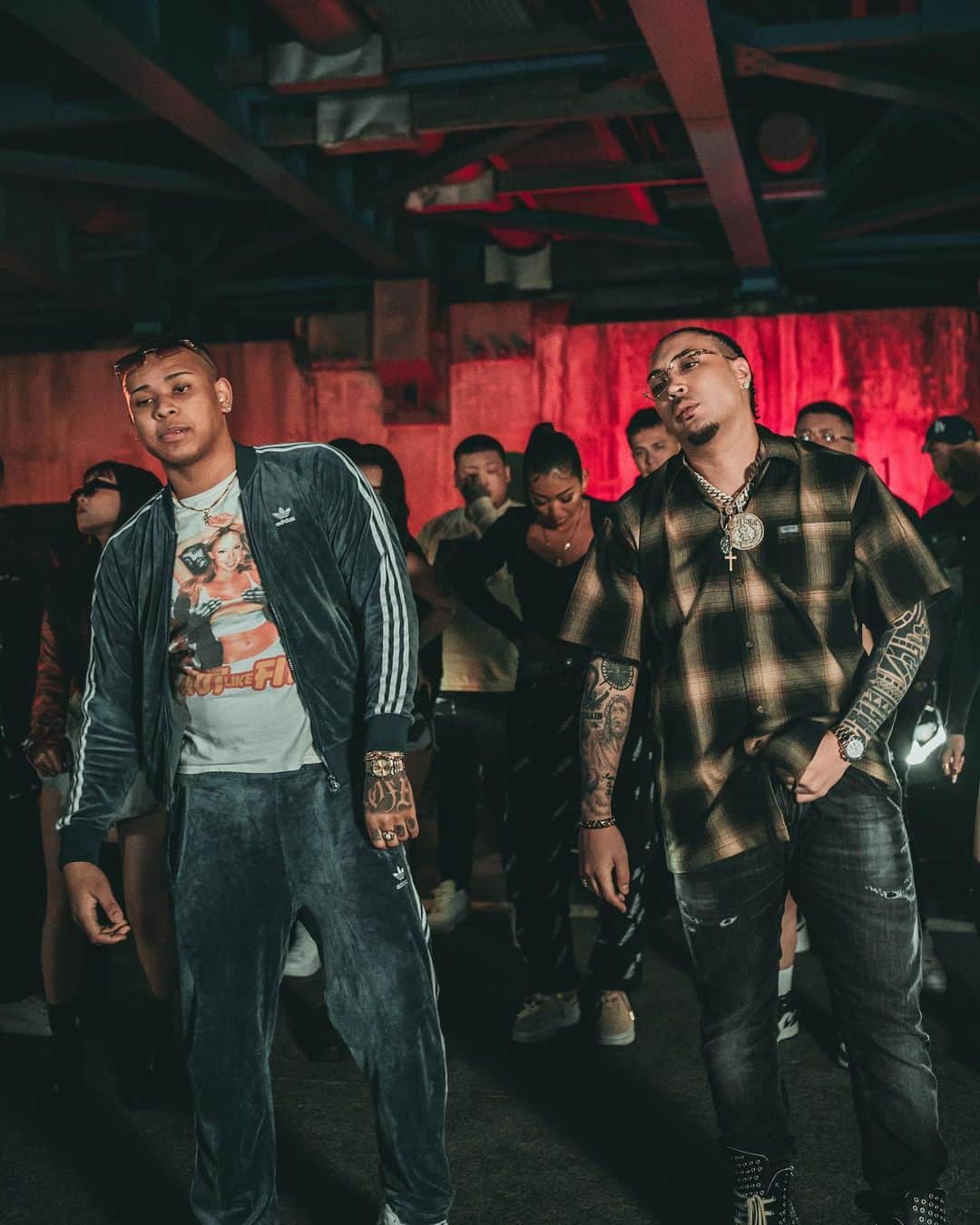 のインスタグラム：「“WEST SIDE KANSAI” feat @ericbjr OFFICIAL MUSIC COMING ON 6.16.2023 (fri)🥶💙❄️🔥 #THEMESSAGE5 #Roadto大阪城ホール」