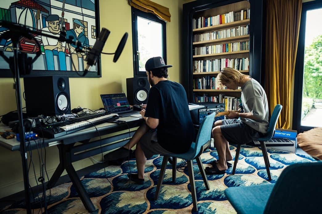 Toru さんのインスタグラム写真 - (Toru Instagram)「Music camp🎸⚡️🇫🇷 Day3  #biarritz  #oneokrock」6月14日 18時22分 - toru_10969