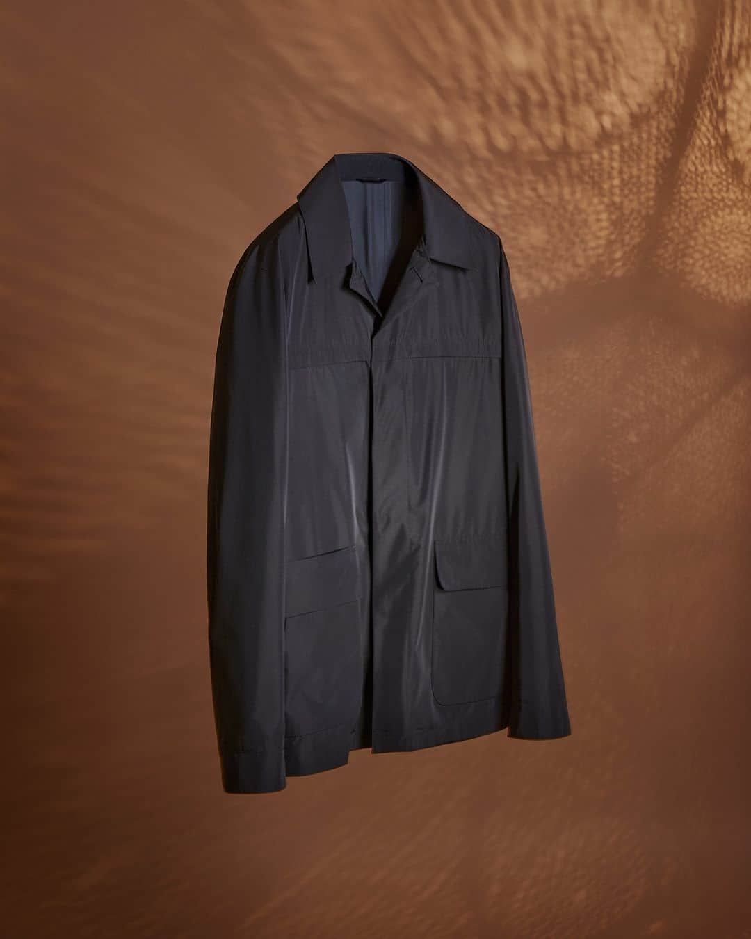 パルジレリのインスタグラム：「The new Oyster Field Jacket is ideal for the summer time, technical and super light fabrics to take on all you everyday adventures.   Discover the SS23 Collection on palzileri.com   #PalZileri #PalZileriSS23 #EffortlessAttitude」