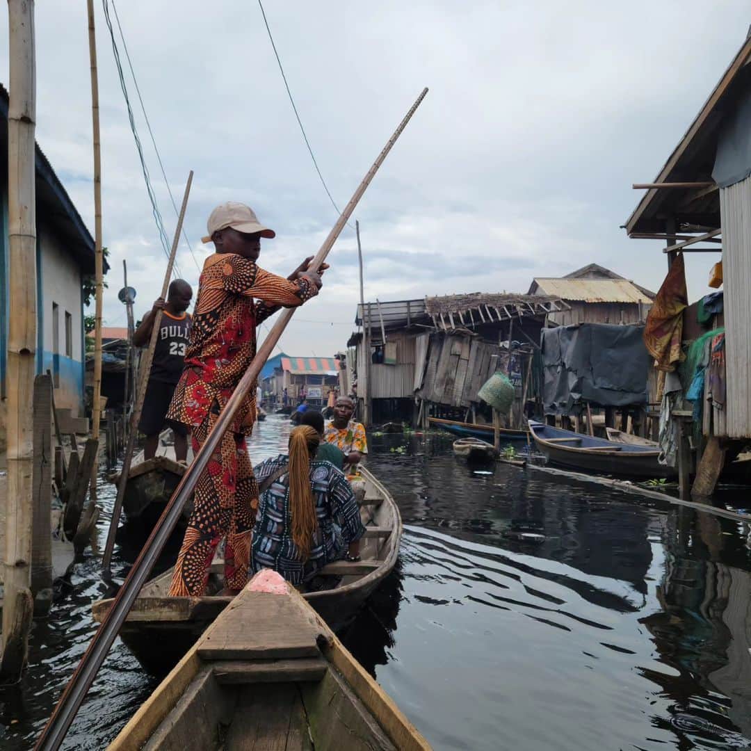 DE NUTTE Sarahのインスタグラム：「Makoko Community in Lagos, Nigeria 🇳🇬 🫶🏽」