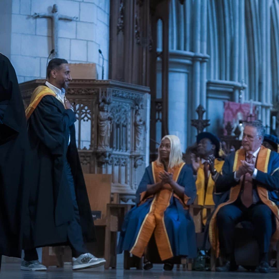 サーミー・アル＝ジャービルのインスタグラム：「🎓🙏🏼」