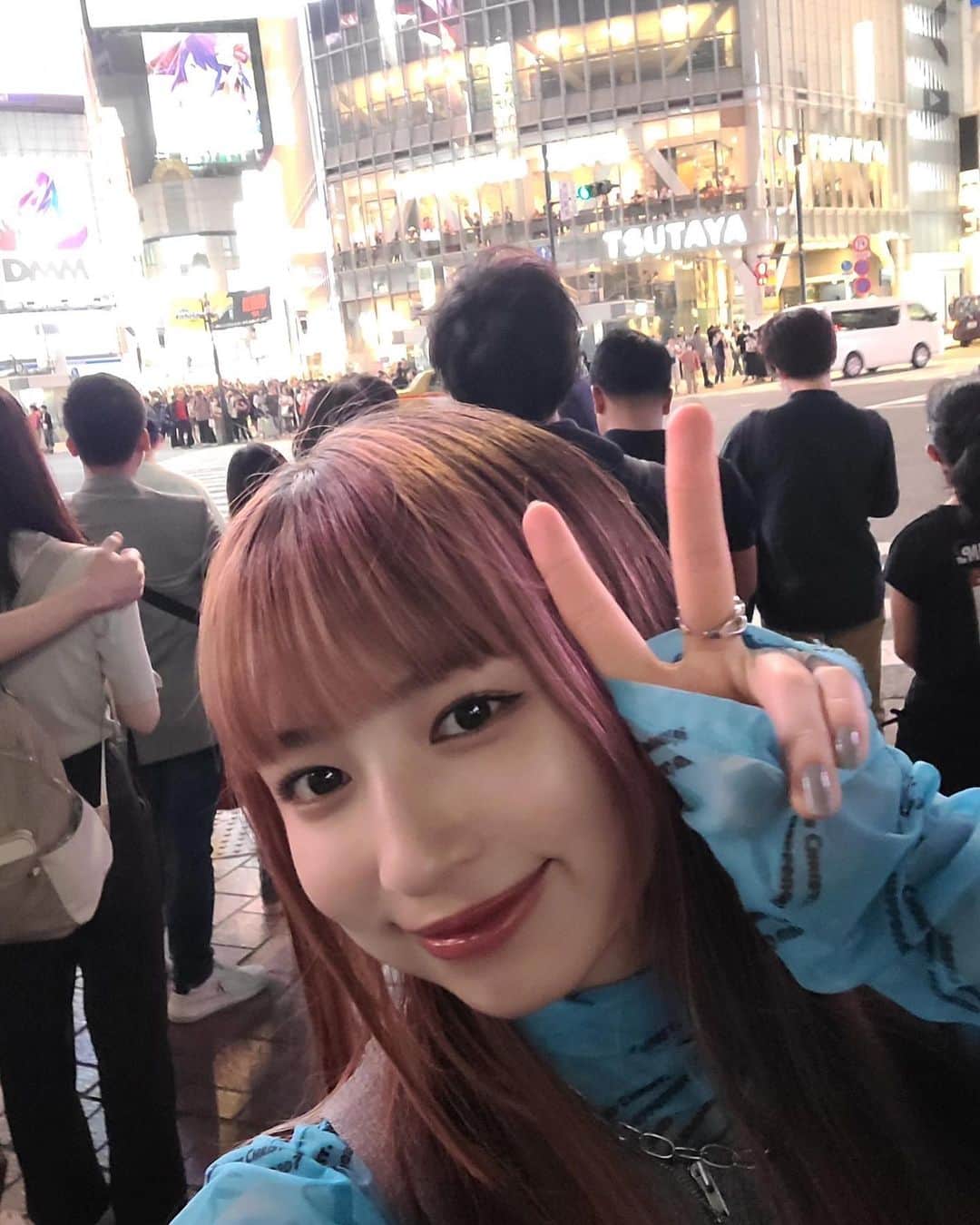 @onefive（ワンファイブ）さんのインスタグラム写真 - (@onefive（ワンファイブ）Instagram)「Chance×Changeのリリースイベントありがとうございました〜🤍 東京、千葉、名古屋、大阪といろんなところに行ってたくさんの方に会えたし、とても暑かったり雨の日もあったのに@fifthのみんなが私たちに会いにきてくれて嬉しかったです☺️ 初めての特典会ではみんなからの愛が伝わってきて幸せだった＾＾  #chanCGe #onefive_GUMI #onefive」6月14日 20時19分 - official.onefive
