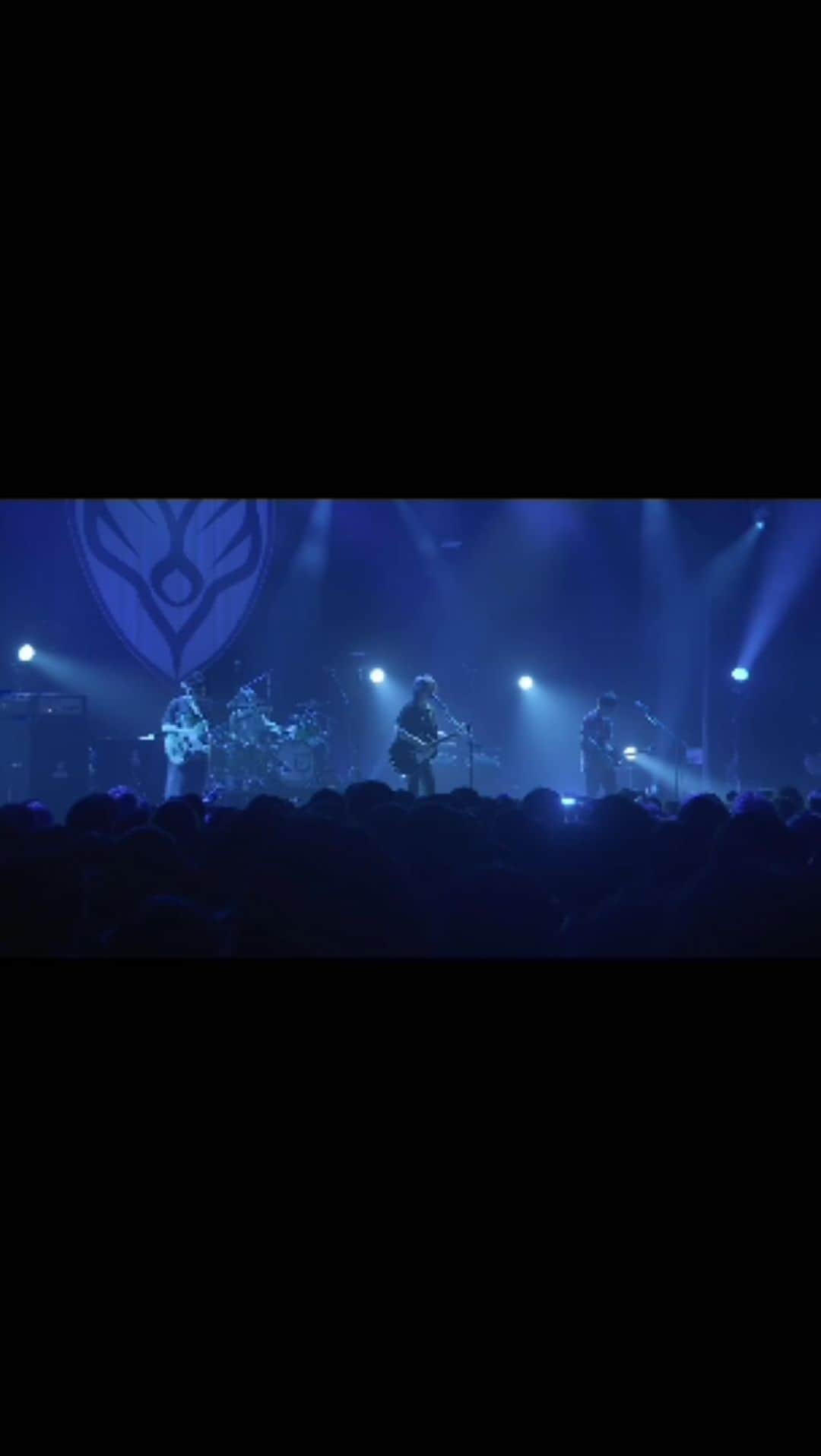 BUMP OF CHICKENのインスタグラム：「【LIVE VIDEO更新情報】  オフィシャルアプリ「be there」のMOVIEに昨年開催しました「BUMP OF CHICKEN TOUR 2022 Silver Jubilee」から「(please)forgive」のライブ映像を公開しました。是非ご覧ください！（このライブ映像はbe there more限定のコンテンツになります）https://www.bumpofchicken.com/contents/videos/MOVIE  #bethere」