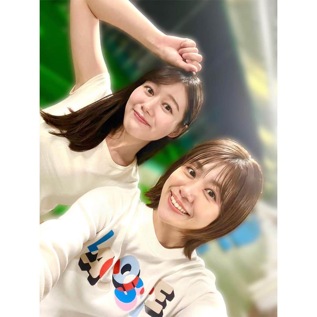 足立夏保のインスタグラム：「． 先日お仕事終わりに澤口さんと☺︎  会えるととってもホッとする大好きなお姉さんなのです。  #読売テレビ #ytv #アナウンサー #アナウンサー衣装」