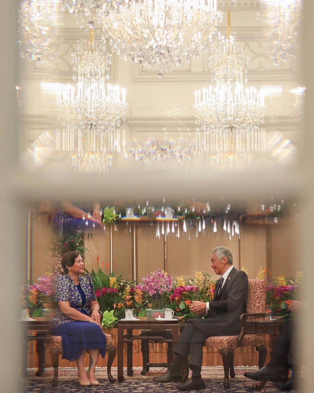 リー・シェンロンのインスタグラム：「Happy to meet Philippine Vice President and Secretary of Education @indaysaraduterte today.  Singapore and the Philippines enjoy strong bilateral relations. We have strong economic, labour and defence links, which are underpinned by close people-to-people ties. Vice President Duterte and I had a good discussion on the positive trajectory of our bilateral cooperation, and the contributions of the Filipino community in Singapore to our society and economy. We also exchanged views on regional and international developments. I look forward to seeing Vice President Duterte in Singapore again soon. – LHL  (MCI Photo by Terence Tan)」