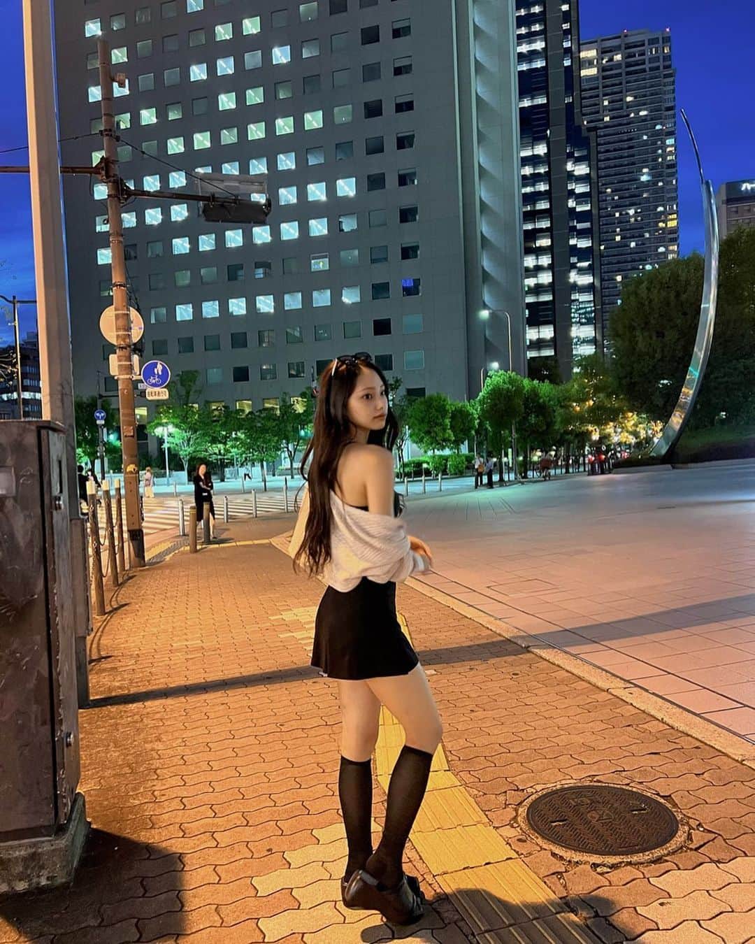 川西莉子のインスタグラム：「今の時期なに着るか迷うね🐰 ⠀ ⠀ ⠀  #05 #fyp #일본」