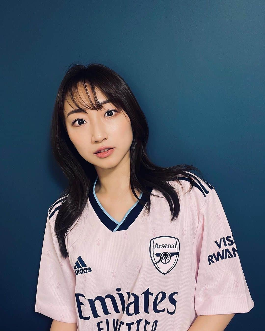 笹木香利さんのインスタグラム写真 - (笹木香利Instagram)「明日にはもう23/24Premier Leagueのfixtureが発表されますね！たのしみ！！  シーズンオフのこの時期にも、いろんな媒体でアーセナルについてお話しさせてもらっていますので順次チェックもお願いします◎  はやく23/24のHOME Kitも買わなくちゃ！🏃‍♀️」6月14日 20時57分 - kaorisasaki_official